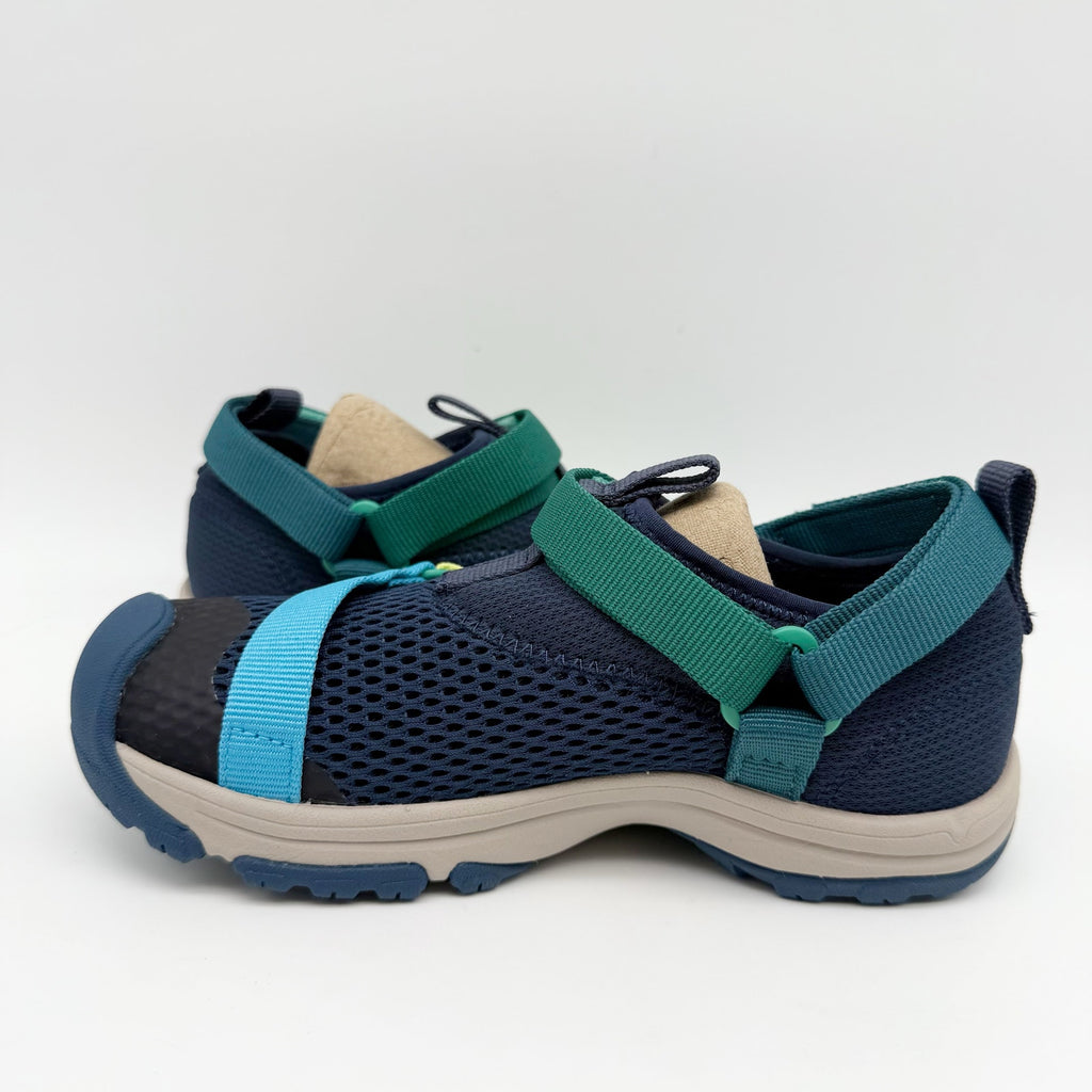 TEVA Kids Outflow Universal Closed Toe Sandals US 13 Blue Water Shoes NIB