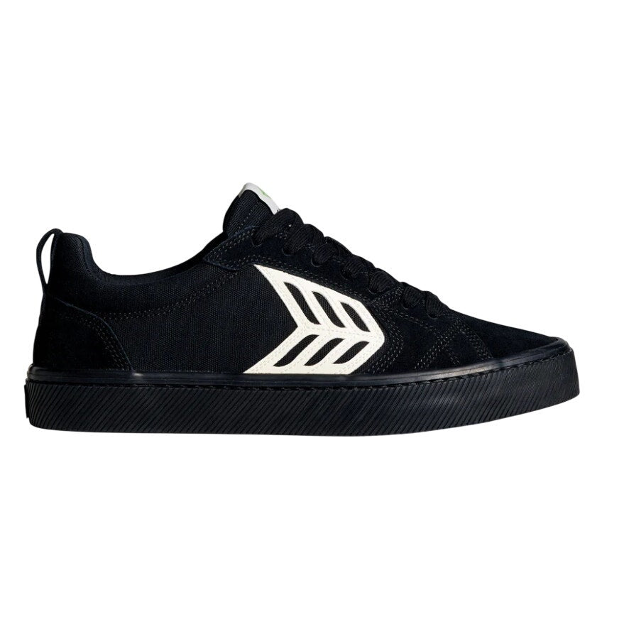 CARIUMA Mens Catiba Pro Low Sneakers US 9.5 EU 42 Black White Suede Canvas NIB
