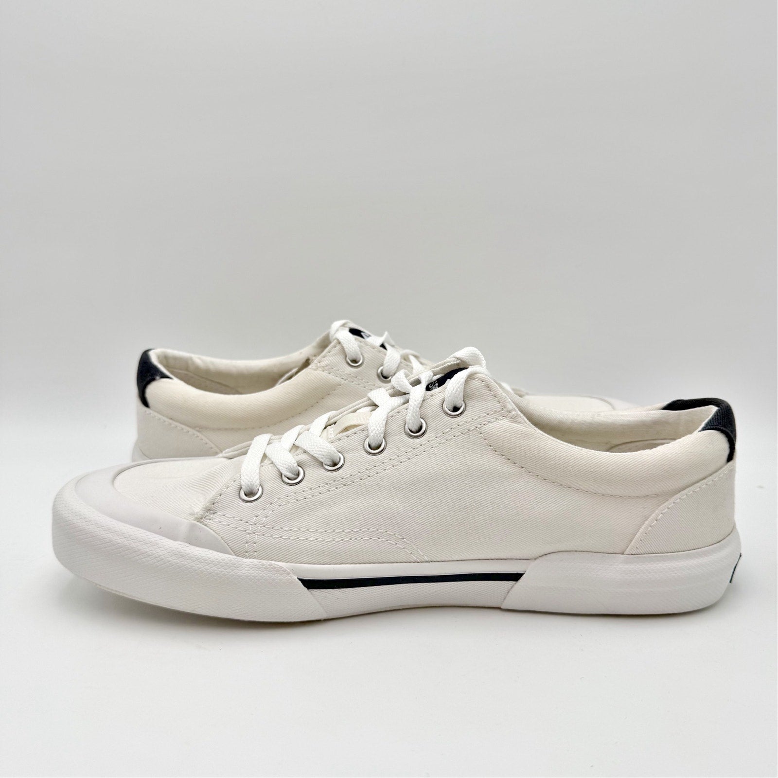 Sperry Mens Top-Sider Striper ll Retro Sneakers US 7.5 EU 40 White Canvas NIB