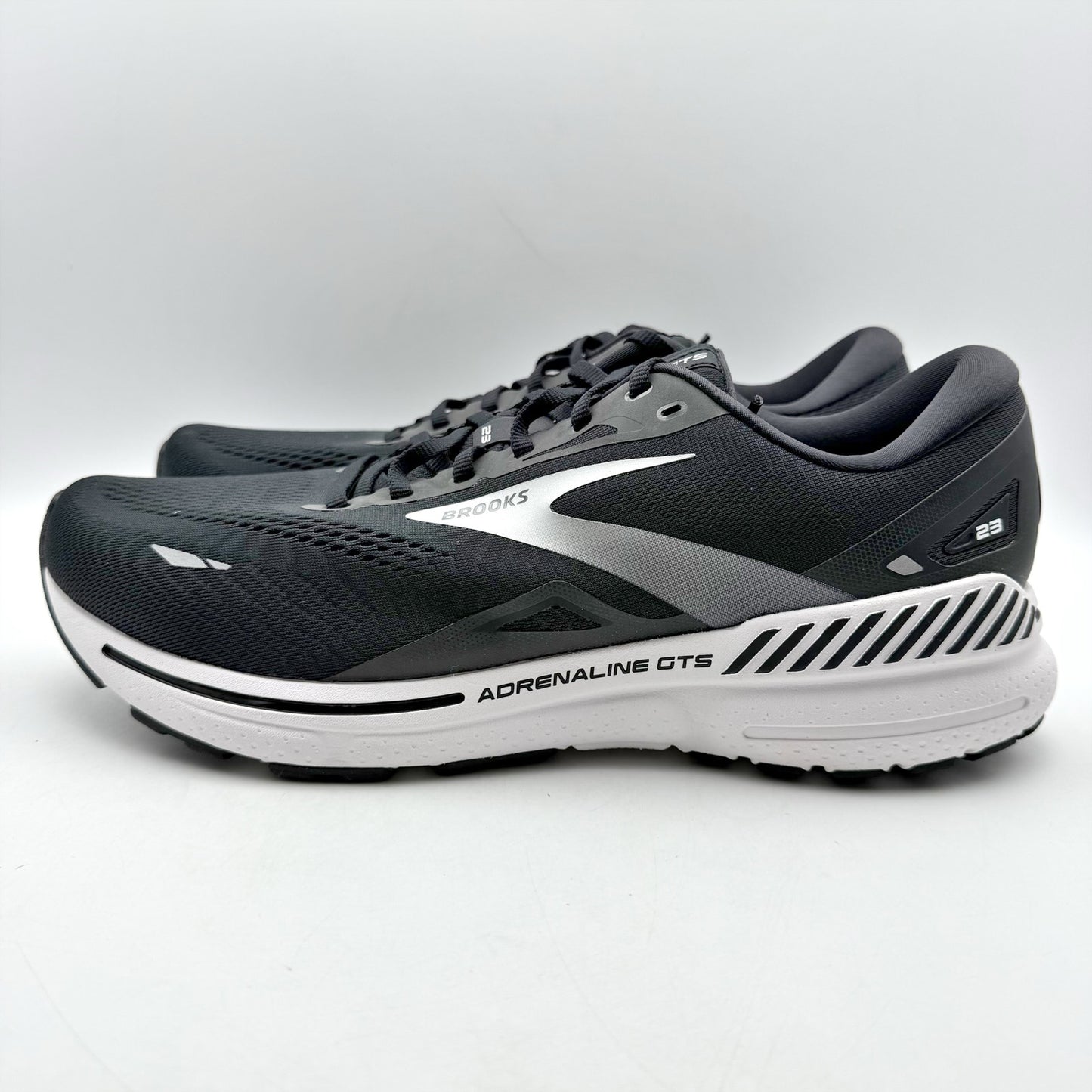 Brooks Mens Adrenaline GTS 23 Running Sneakers US 11.5 Wide Black White NIB