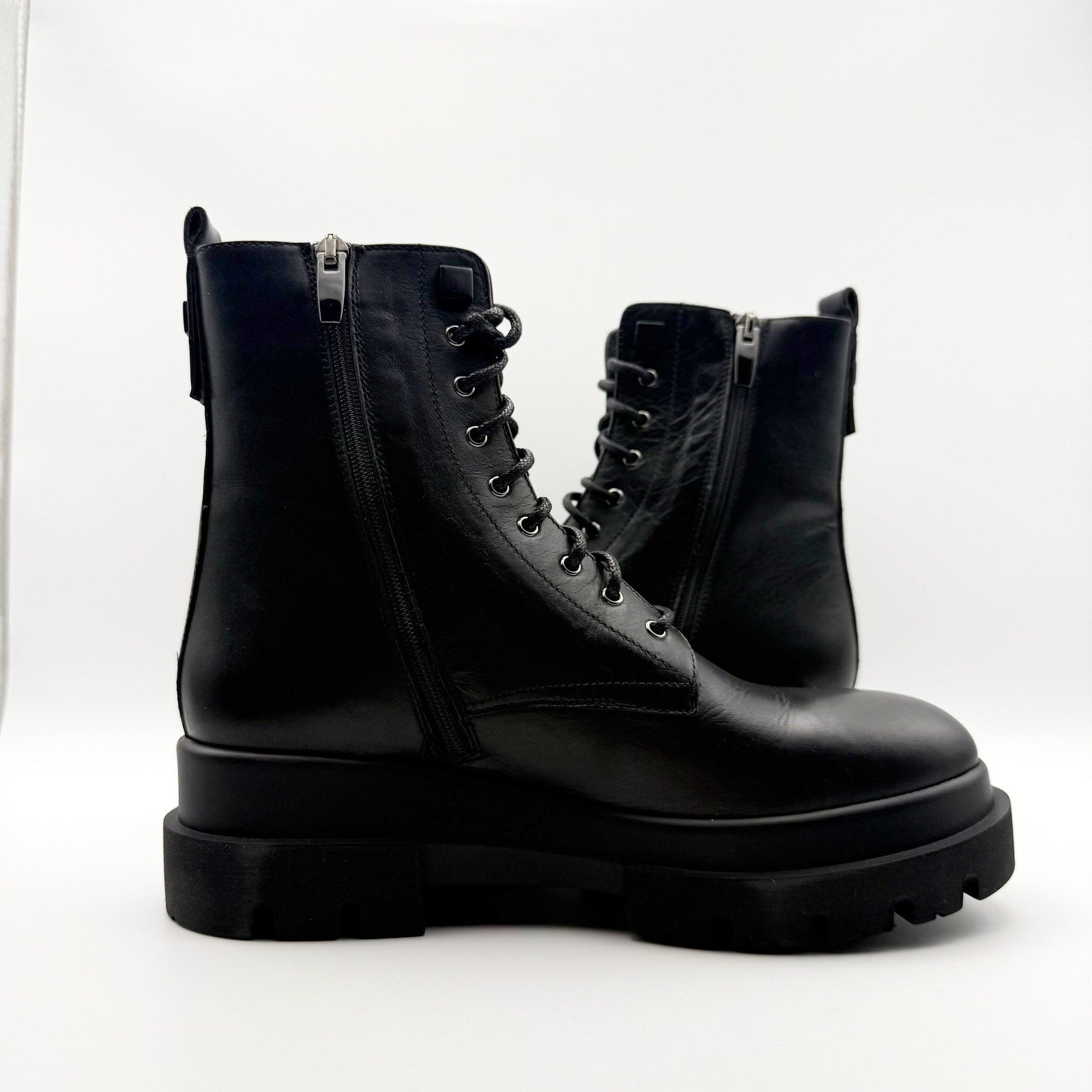 La Canadienne Womens Brendan Bootie EU 37 US 6-6.5 Black Leather Combat NWOB