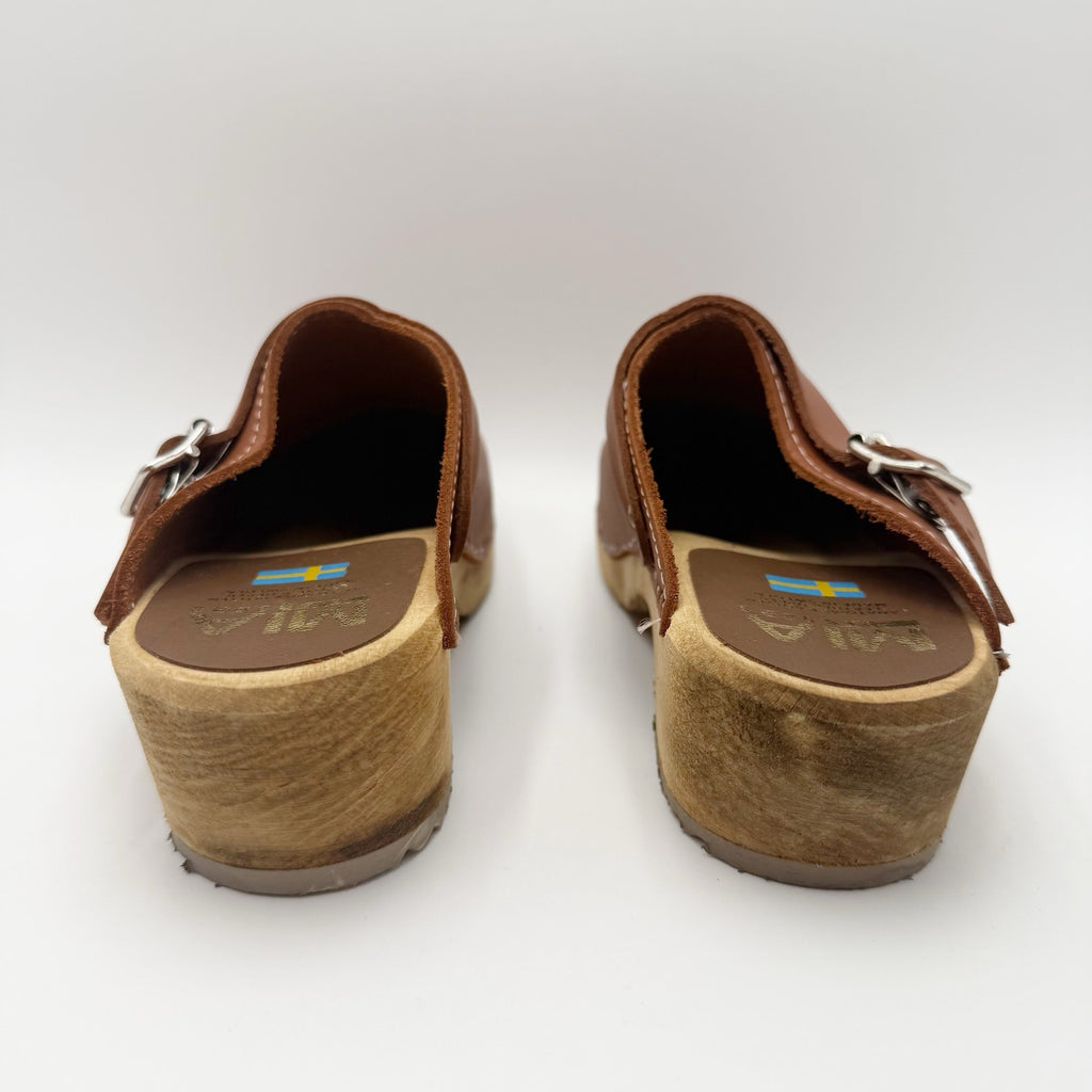 MIA Womens Alma Clogs EU 38 US 8 Luggage Brown Leather Slip On Swedish NIB