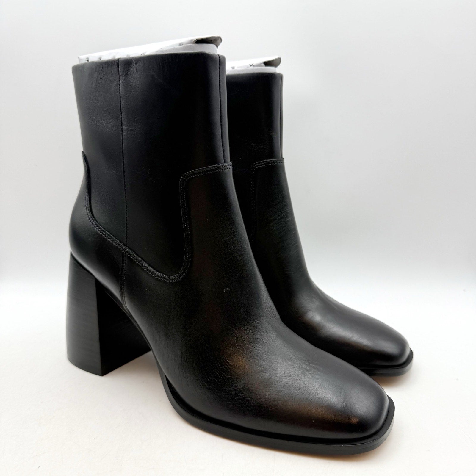 Vince Camuto Womens Dayana Ankle Boots US 10 M EU 41.5 Black Leather NIB