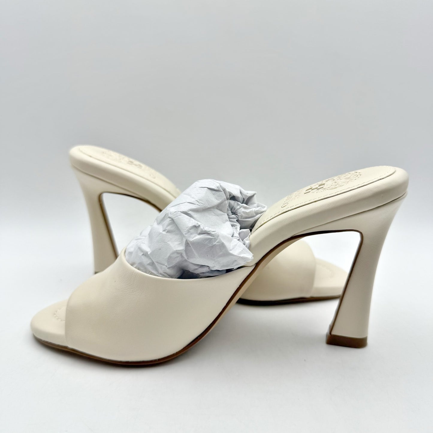 Vince Camuto Womens Paigely Mules US 5 M EU 35 Off White Leather Slip On NIB