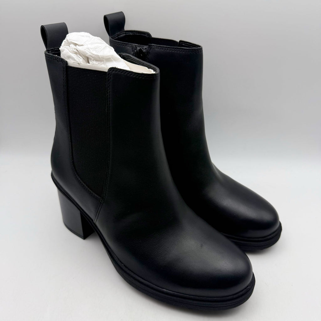 VIONIC Womens Truckee Booties Size 9 Wide Black Leather Waterproof NIB