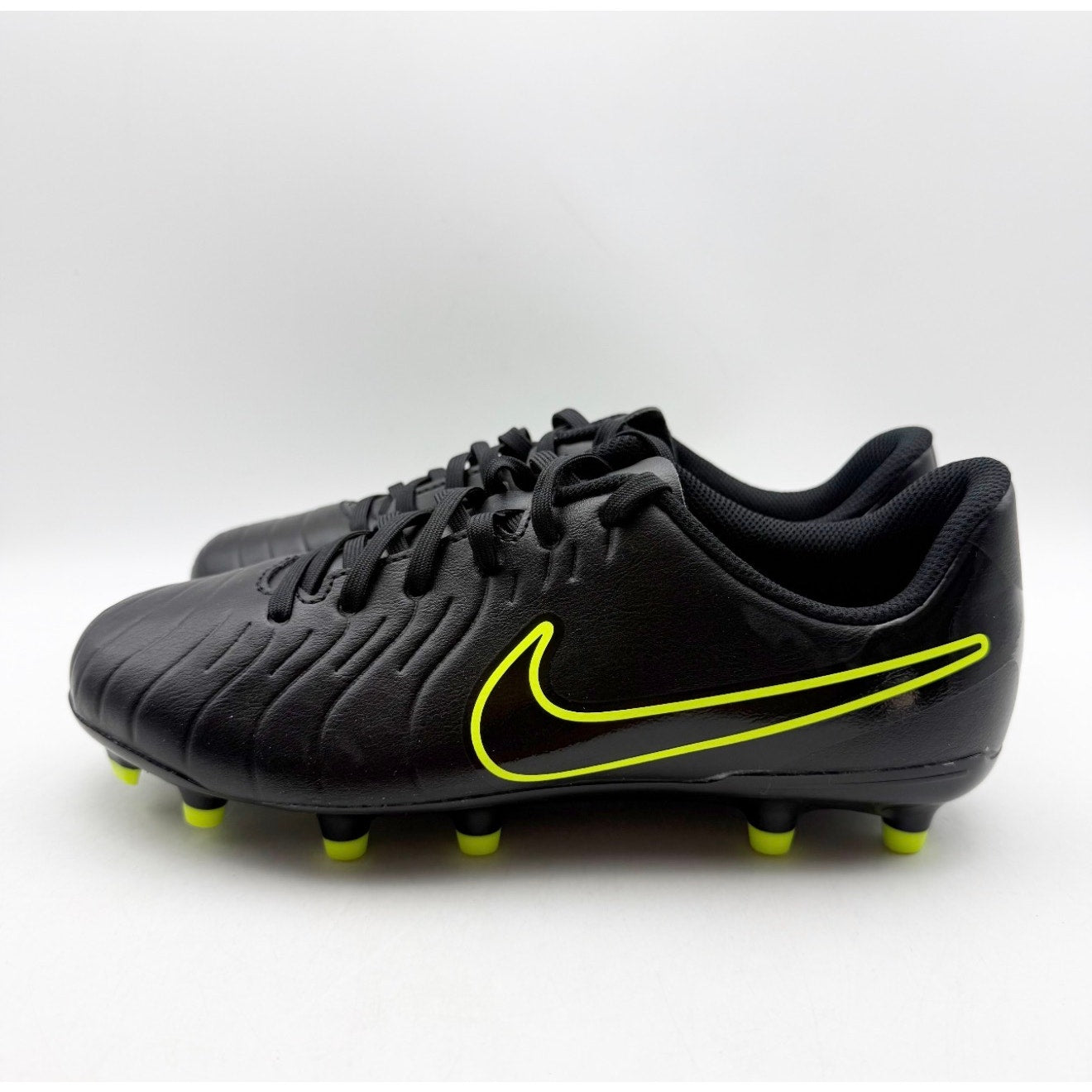 Nike Kids Tiempo Legend 10 Club FG Soccer Cleats US 6 YOUTH Black DV4352 NWOB