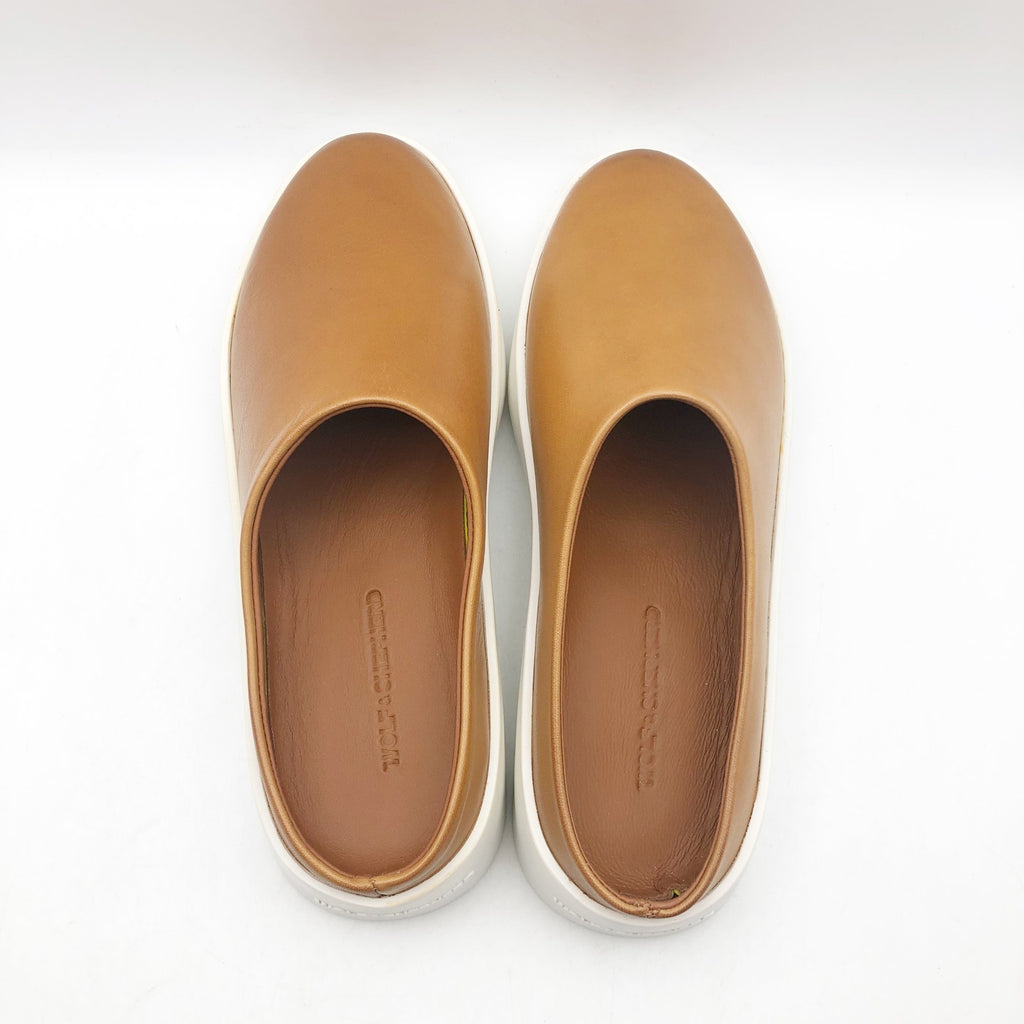 Wolf & Shepherd Cruise Mule Slip On Shoes Womens 6 Mens 4.5 Tan Leather NIB