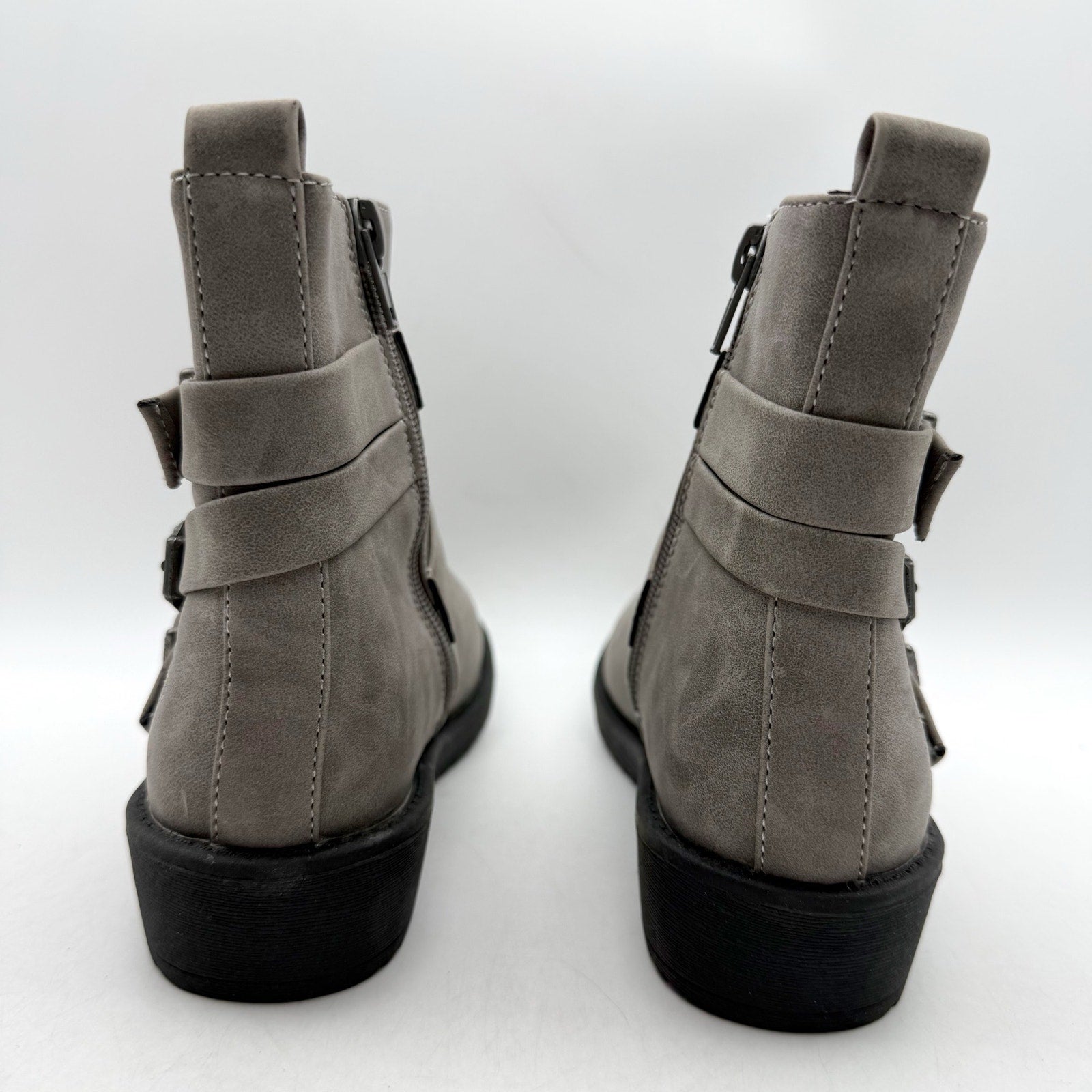 Blowfish Malibu Girls Clover Ankle Boots US 2 EU 33 Grey NWOB