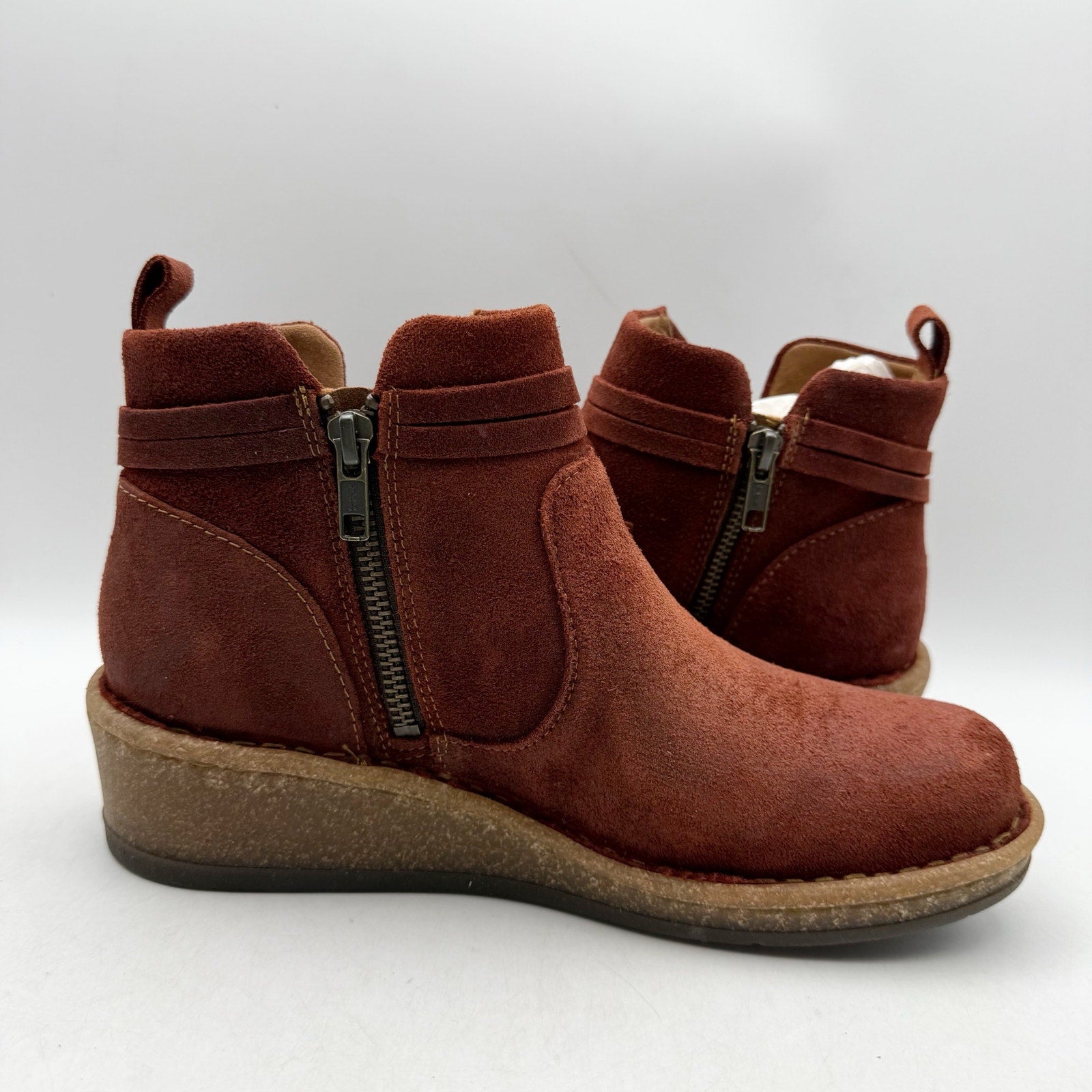 Born Womens Vaughn Ankle Booties US 8 M EU 38.5 Red Distressed Suede NWOB