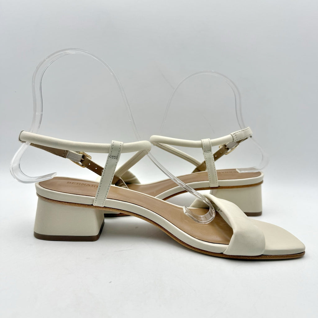 Bernardo Womens Josei Heeled Sandal US 7.5 M Off White Eggshell Leather NIB