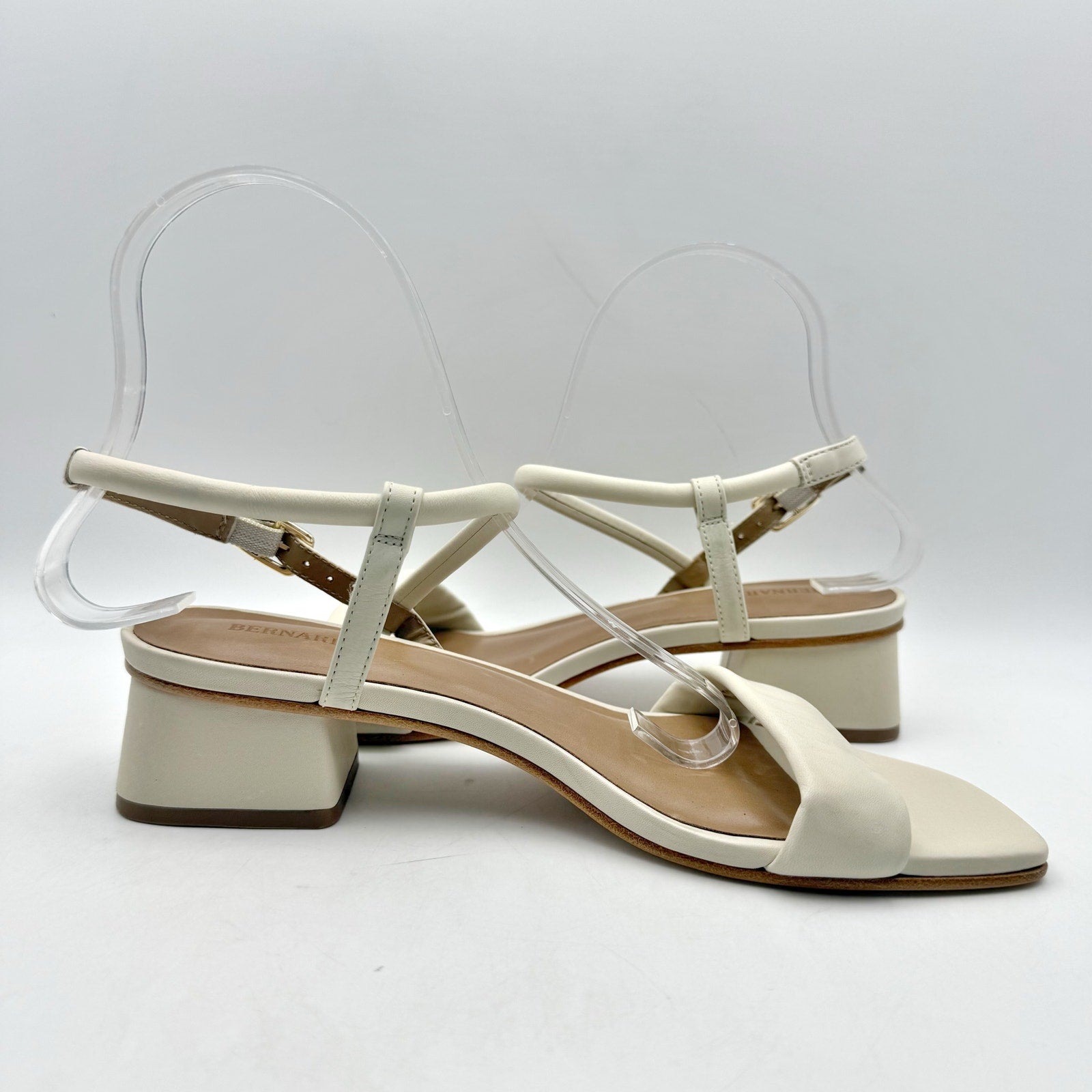 Bernardo Womens Josei Heeled Sandal US 7.5 M Off White Eggshell Leather NIB