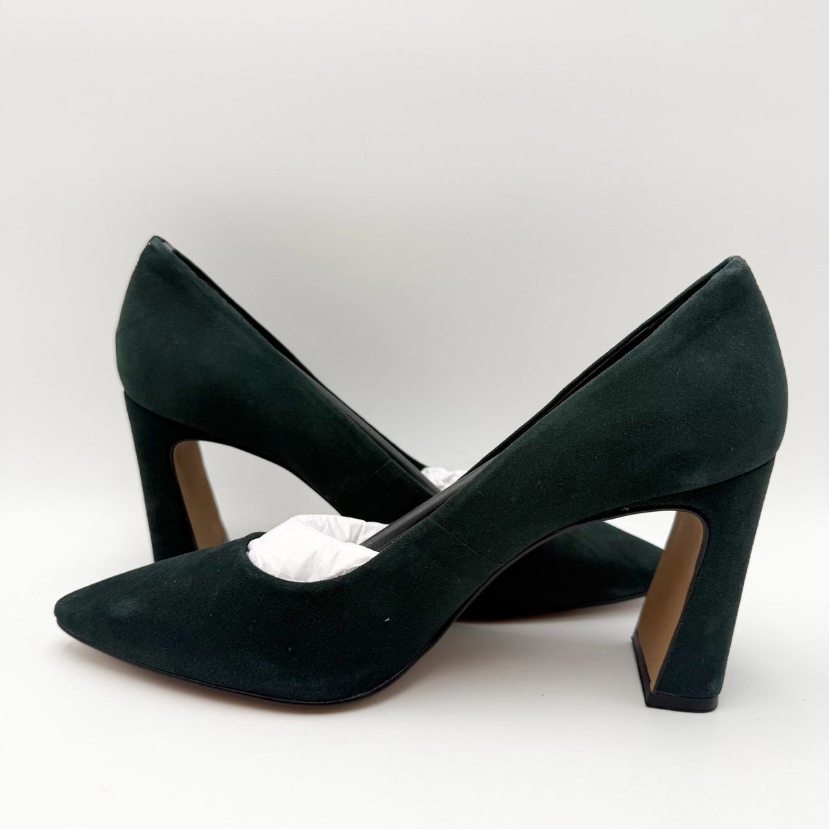 Vince Camuto Womens Dalmanara Pumps Size 6.5 M Evergreen Green Suede Heels NWOB