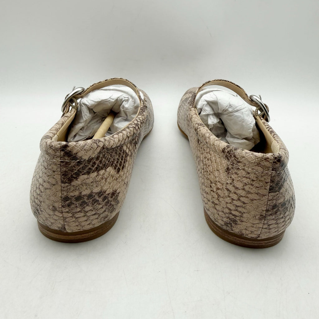 Dolce Vita Womens Anneke Mary Jane Flats US 7 M Sand Snake Embossed NWOB