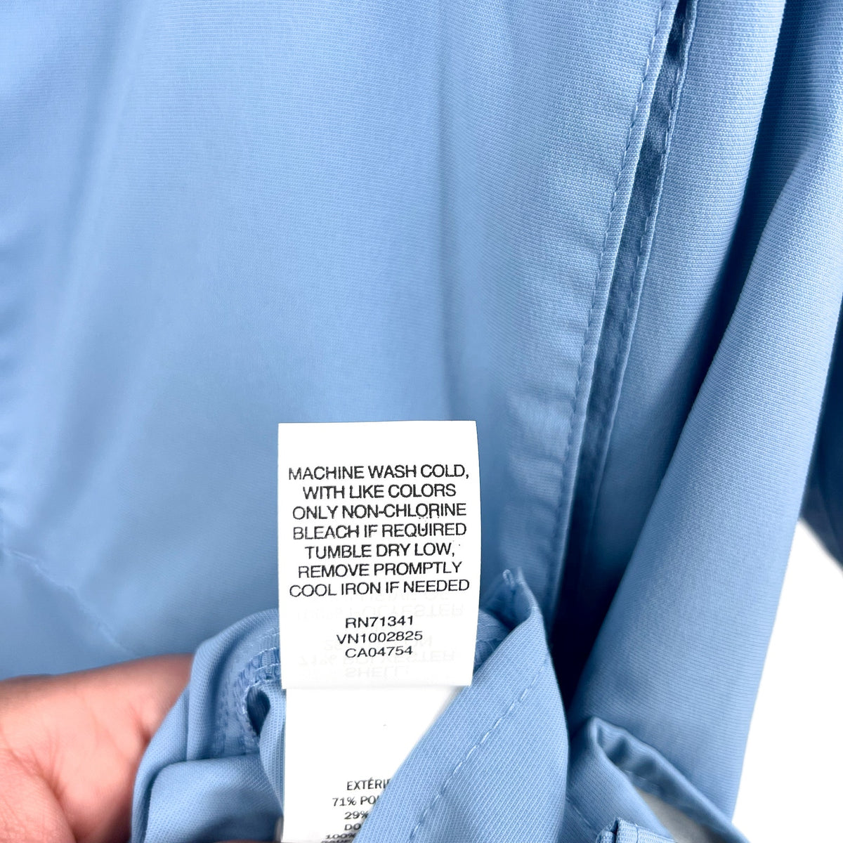 L.L. BEAN Mens Tropicwear Shirt Large Soft Blue Button Down Casual Outdoors NWT