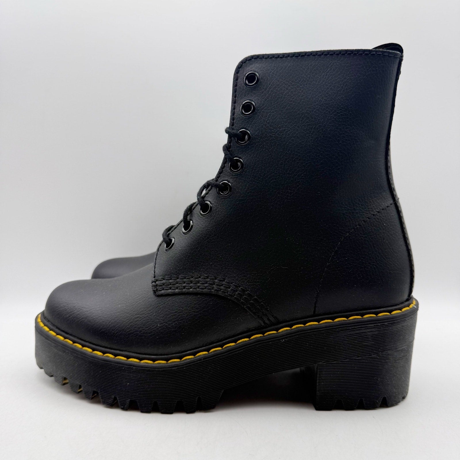 Dr. Martens Womens Sanguine Heeled Ankle Bootie EU 37 US 6 Black Leather NWOB