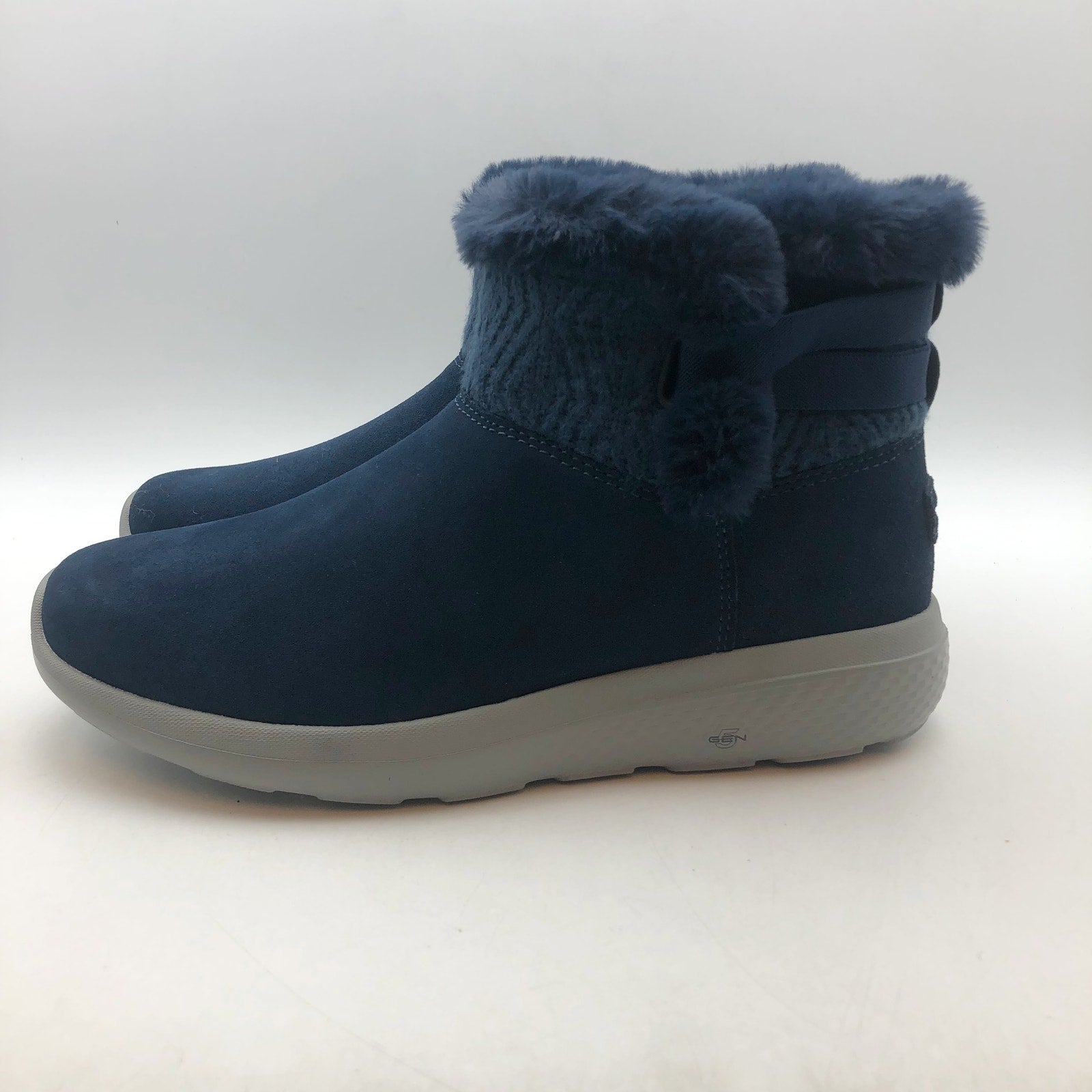 Skechers Women On-the-GO City Suede Boots 8.5 Wide Navy Blue Water Repellent NIB