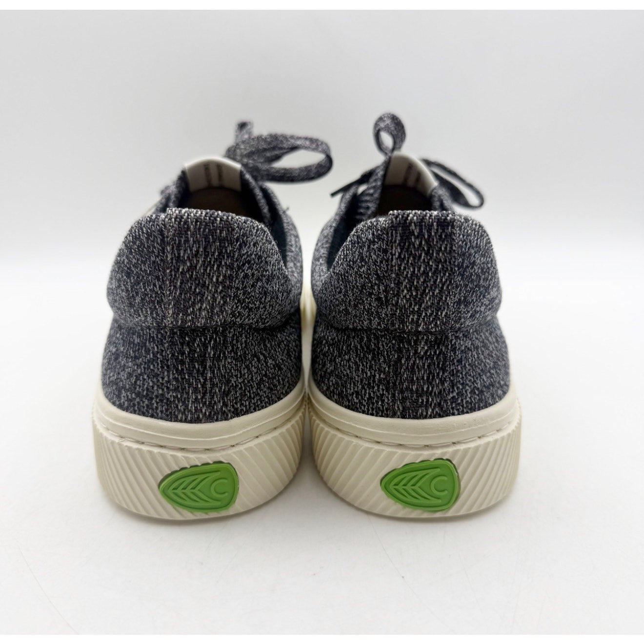 Cariuma Womens IBI Low Sneakers Size 8.5 Stone Grey Bamboo Knit Casual NIB