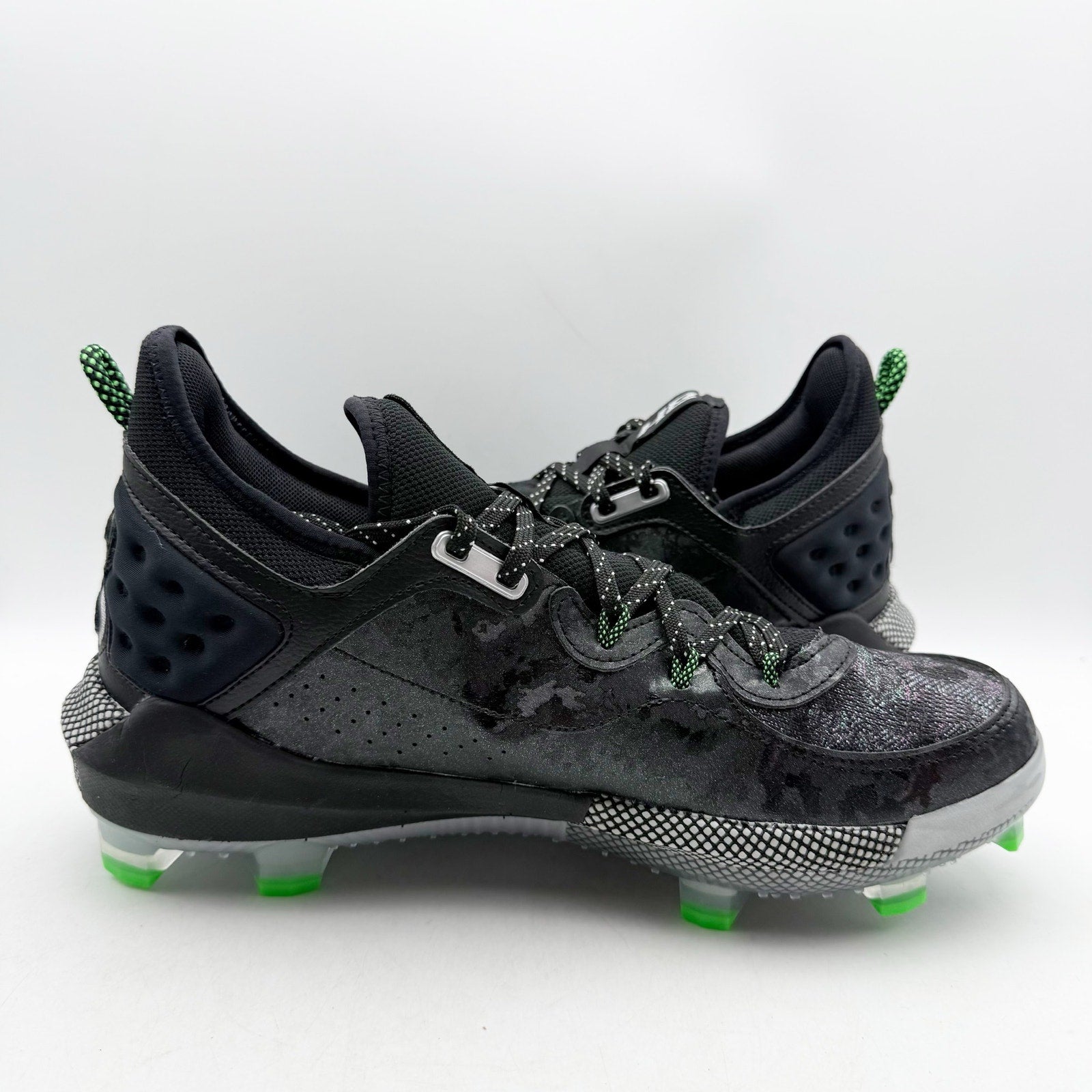 Under Armour Mens Harper 8 Elite Baseball Cleats SIZE 8 EU 41 Black Green NWOB