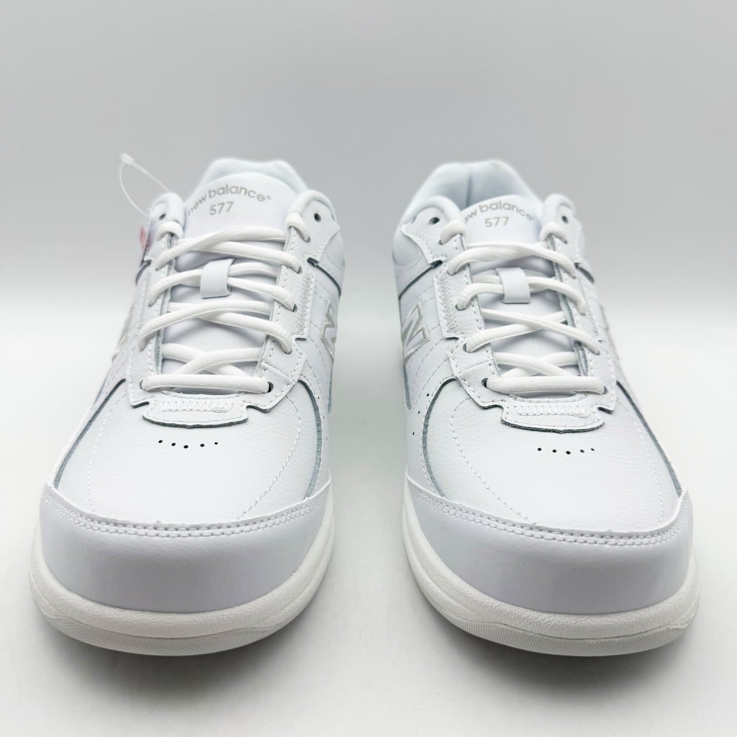 New Balance Womens 577 Walking Sneakers US 8 Wide White Leather Athletic NIB