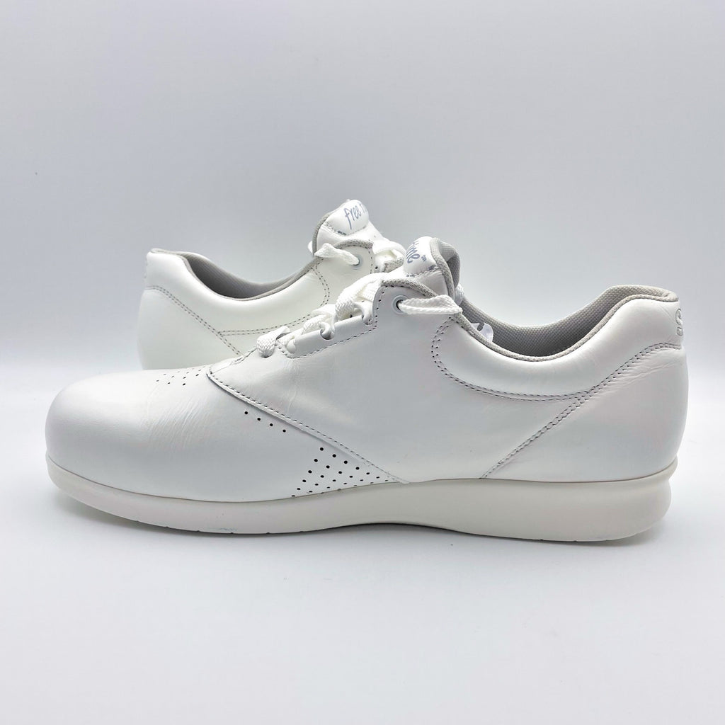 SAS Womens Free Time Comfort Walking Sneakers US 10.5 Wide White Leather NIB