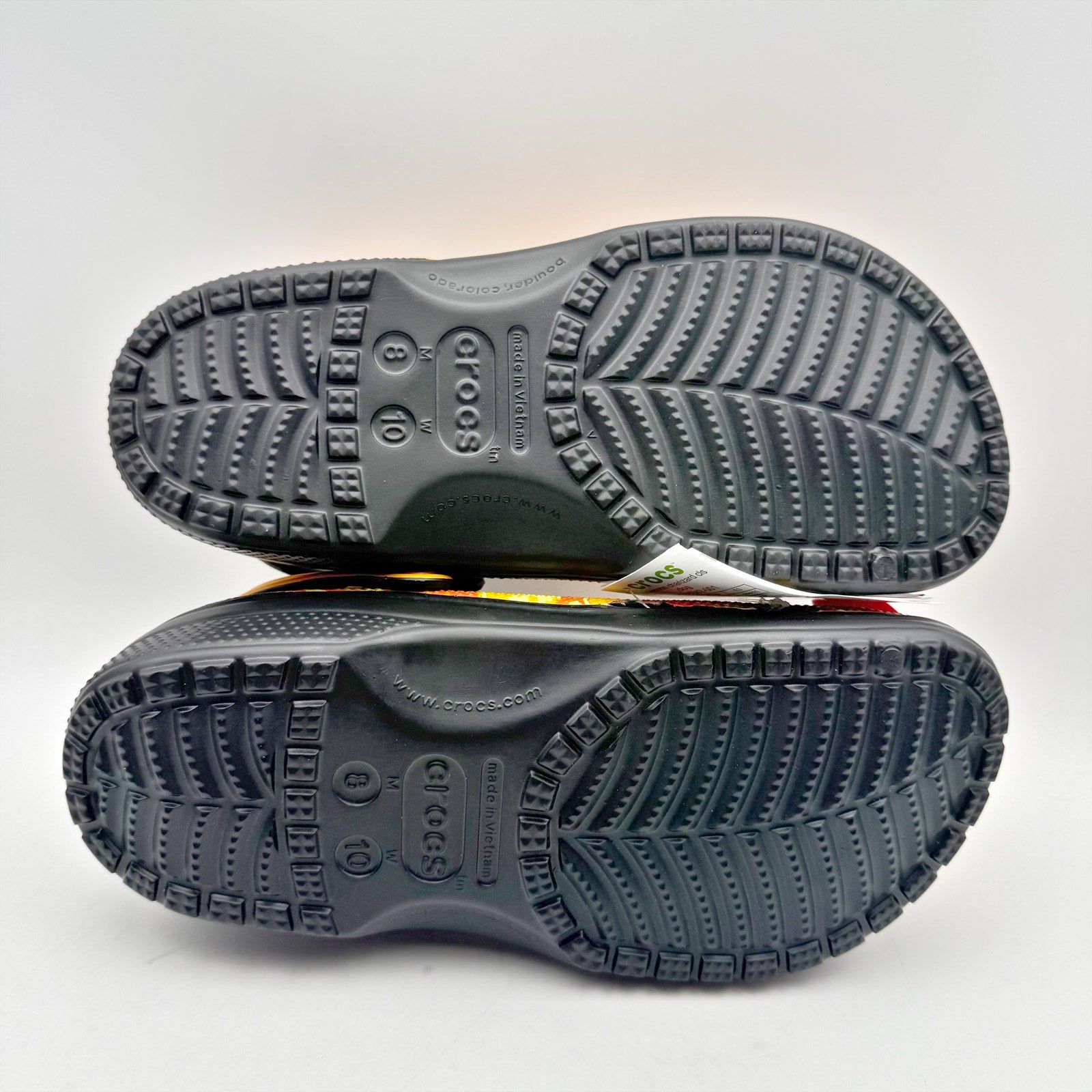 Crocs Mens Classic Pokemon Charizard Clogs Mens 8 Womens 10 Orange Black NWT