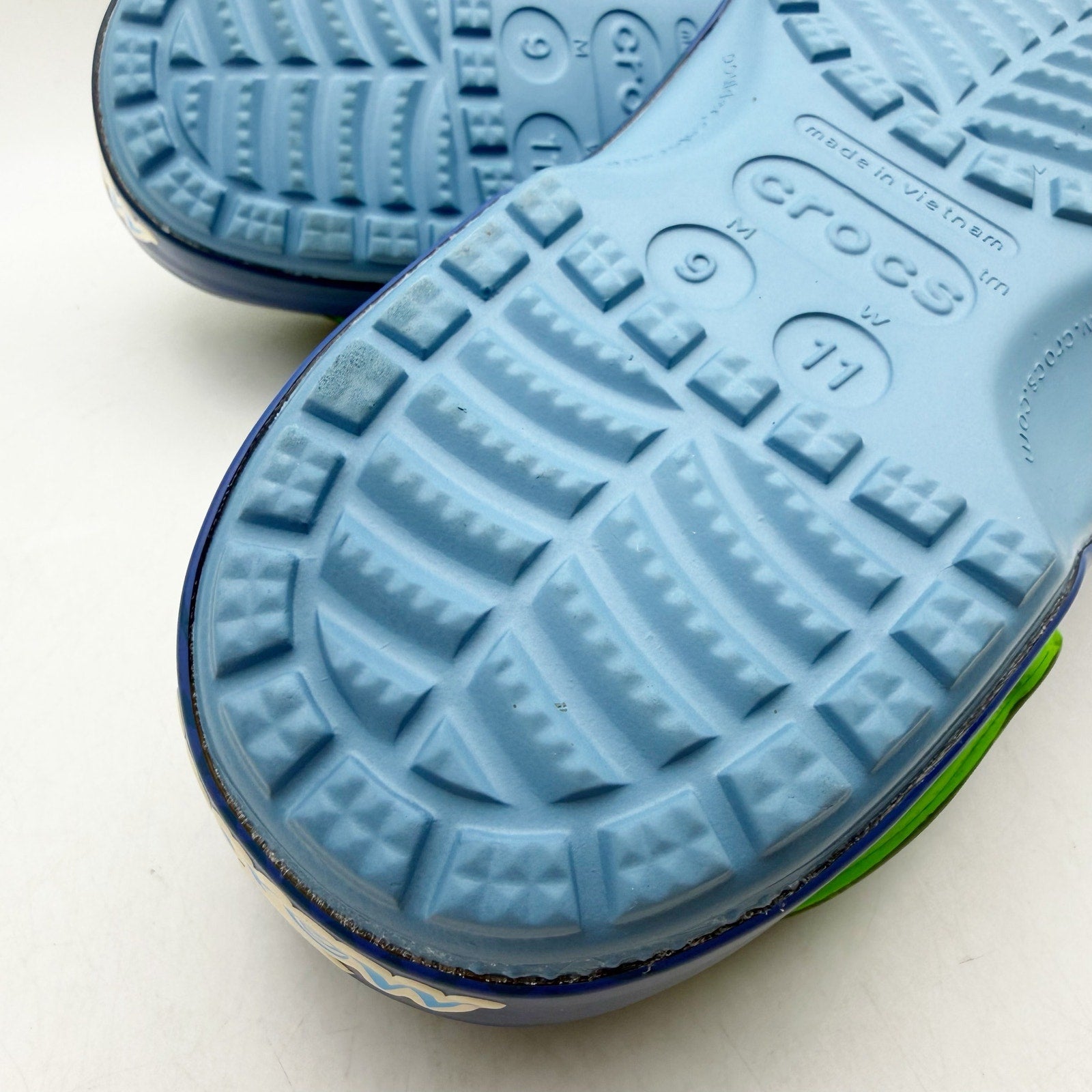 Crocs UNISEX Moana Classic Clog Mens 9 Womens 11 Blue Green NWOB