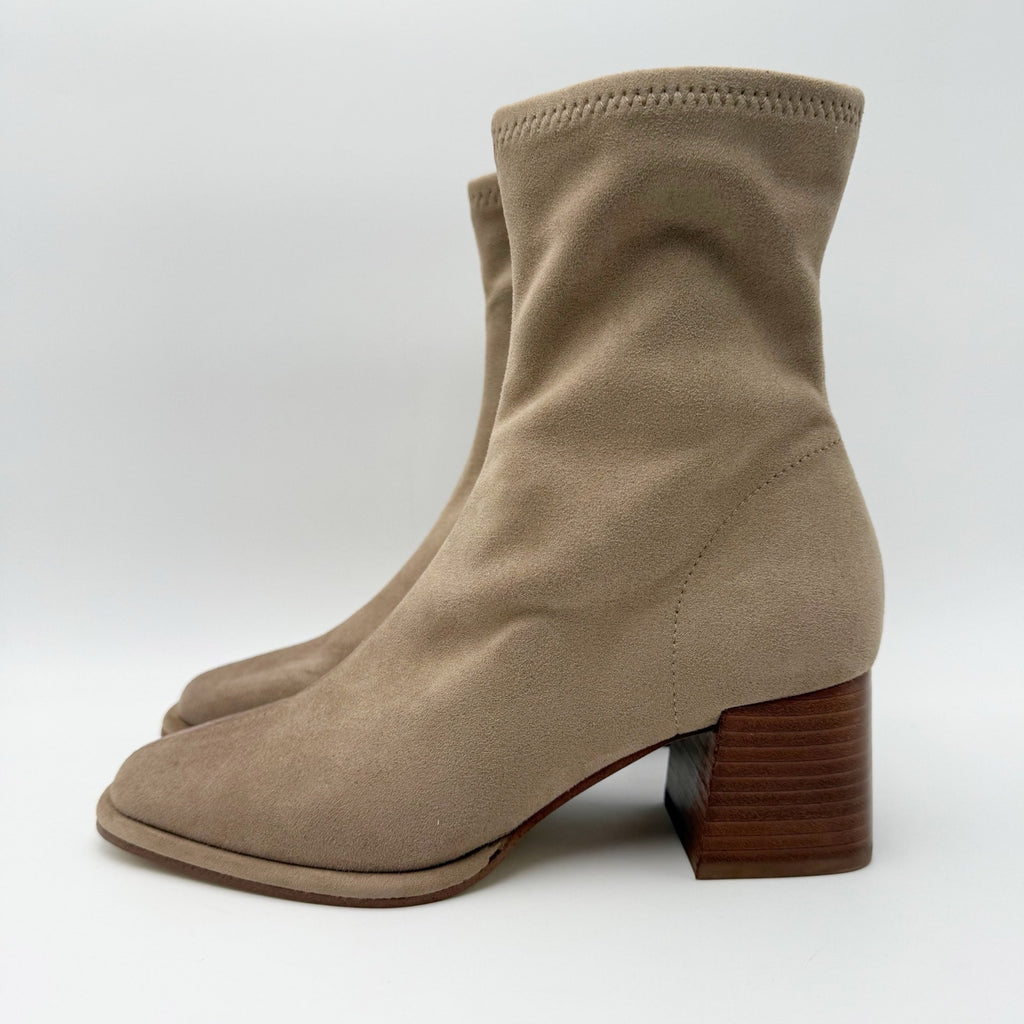 Steve Madden Womens Pammy Heel Ankle Booties Size 6 Taupe Tan Suede NIB