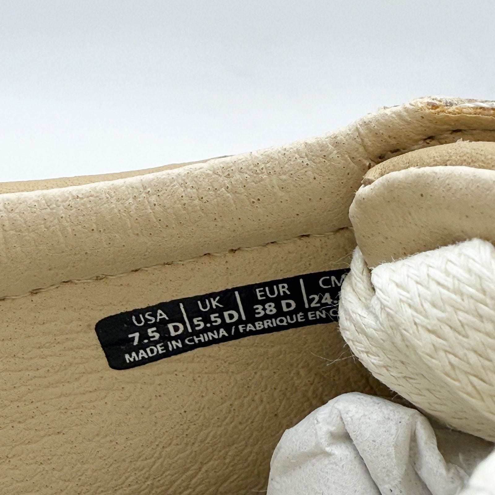 Spenco Womens Cambridge Low Sneakers US 7.5 Wide EU 38 Tan Leather NIB