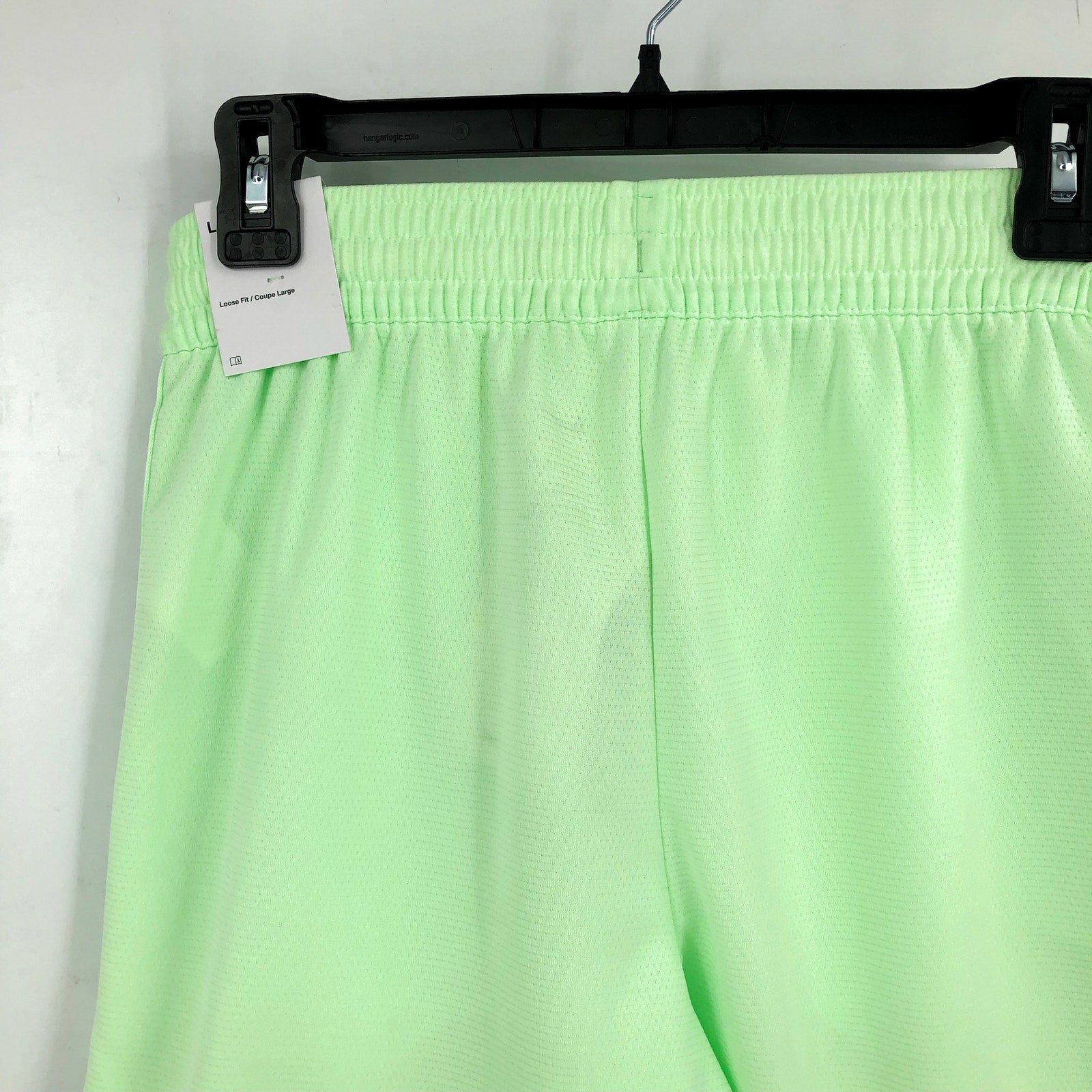 NIKE Boys' Dri-fit DNA Basketball Shorts Large Vapor Green Loose Fit NWT