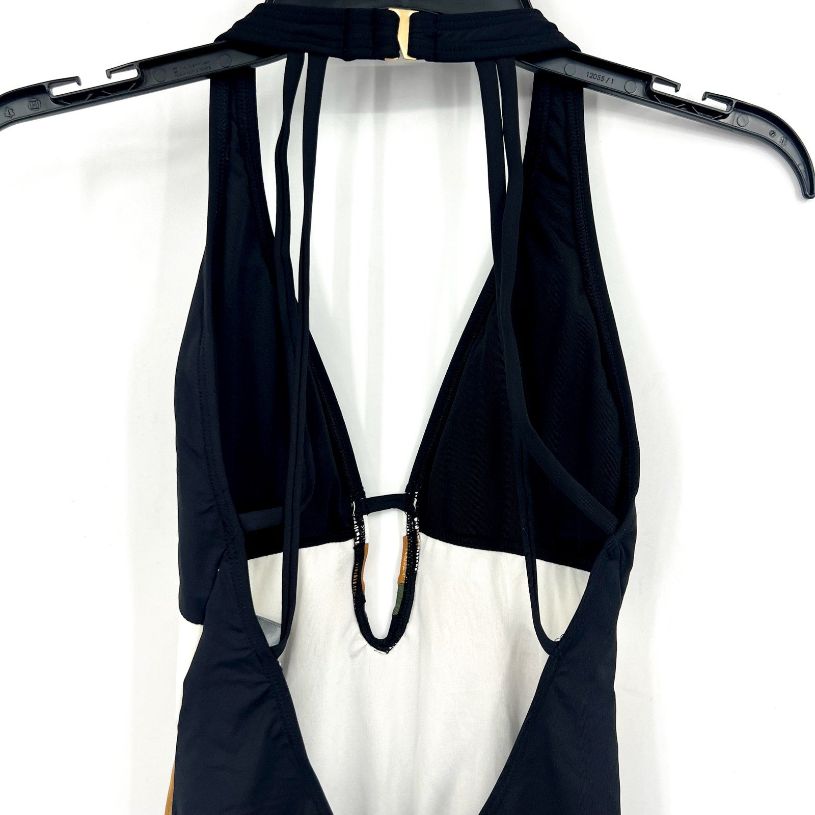VINCE CAMUTO Gold Shimmer Blocked Punging One-Piece Swimsuit Size 4 Black NWT
