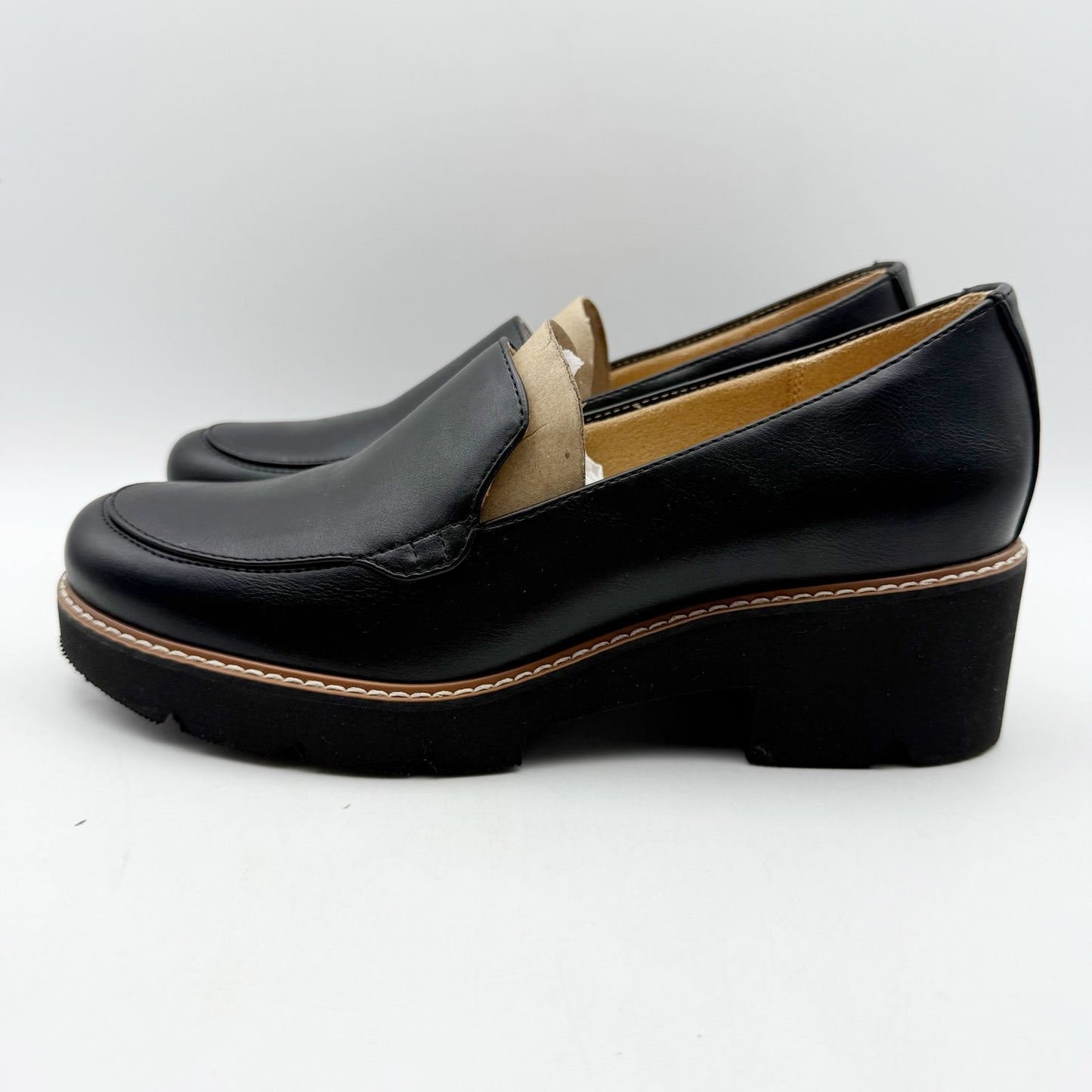 Naturalizer Womens Cabaret Lug Sole Loafers US 8.5 M EU 39 Black Slip On NIB