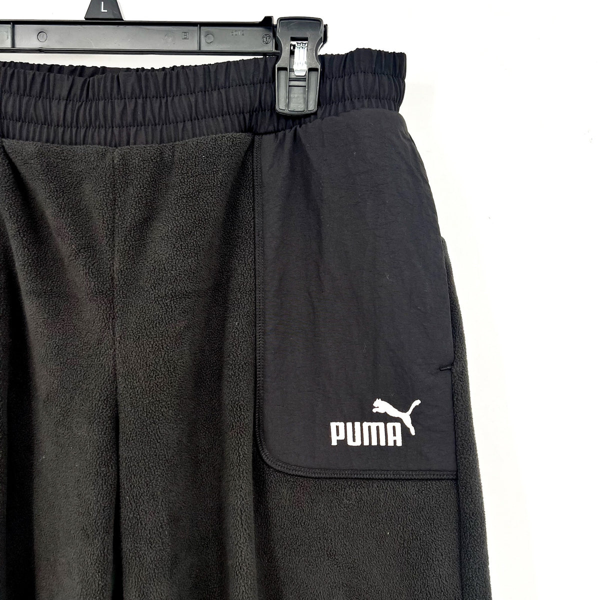 PUMA Women's ESS Elevated Winterized Pants Medium Black Drawstring Joggers NWT