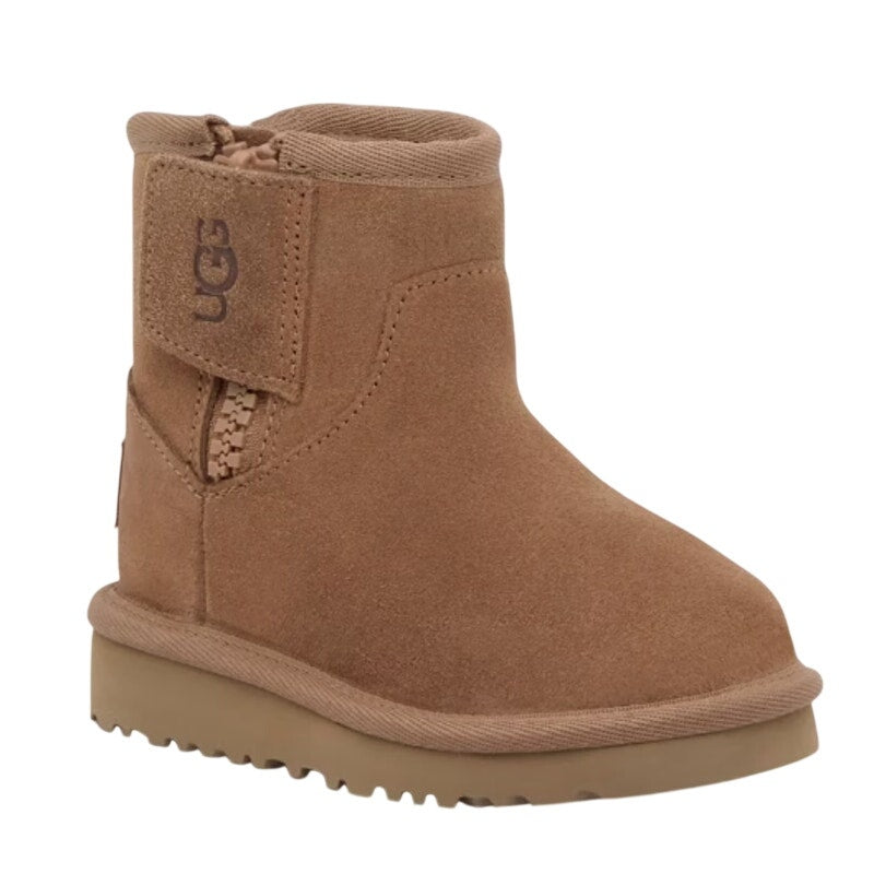 UGG Little Kids Adri Classic Mini Boots Size 8 EU 25 Brown Chestnut Suede NIB