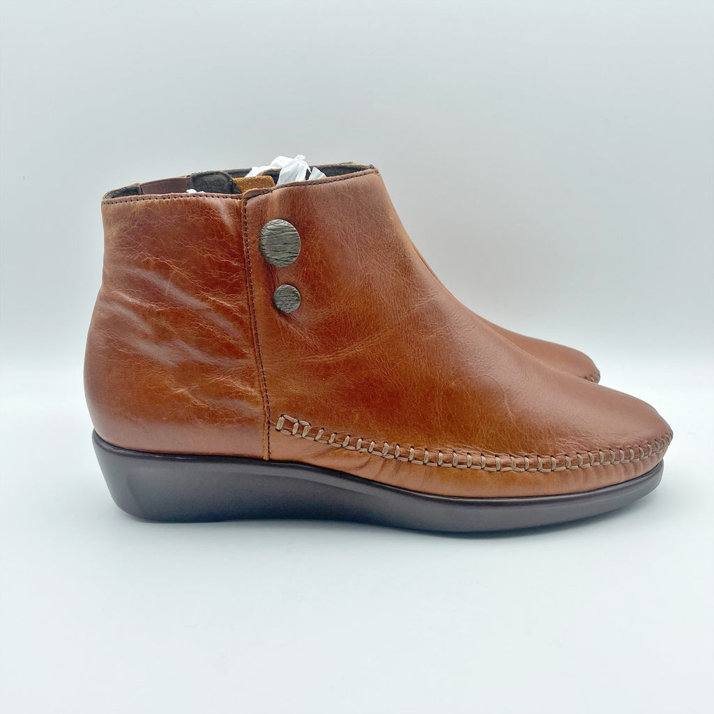 SAS Womens Jade Ankle Booties Size 9 WW EU 39.5 Brown Leather Boots NIB