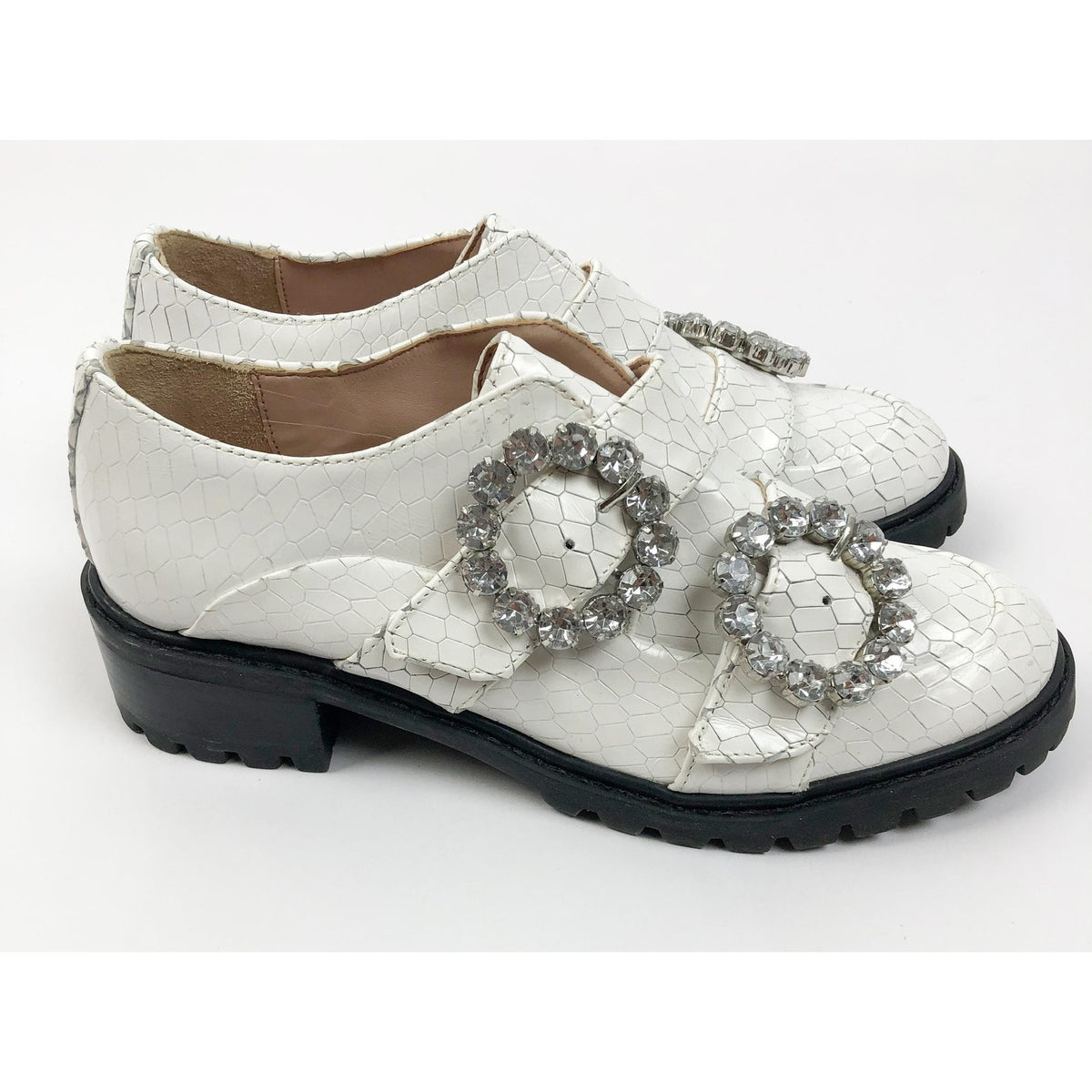 Schutz Womens Doris Oxford Shoes Size 6.5 White Snake Embossed Leather NWOB