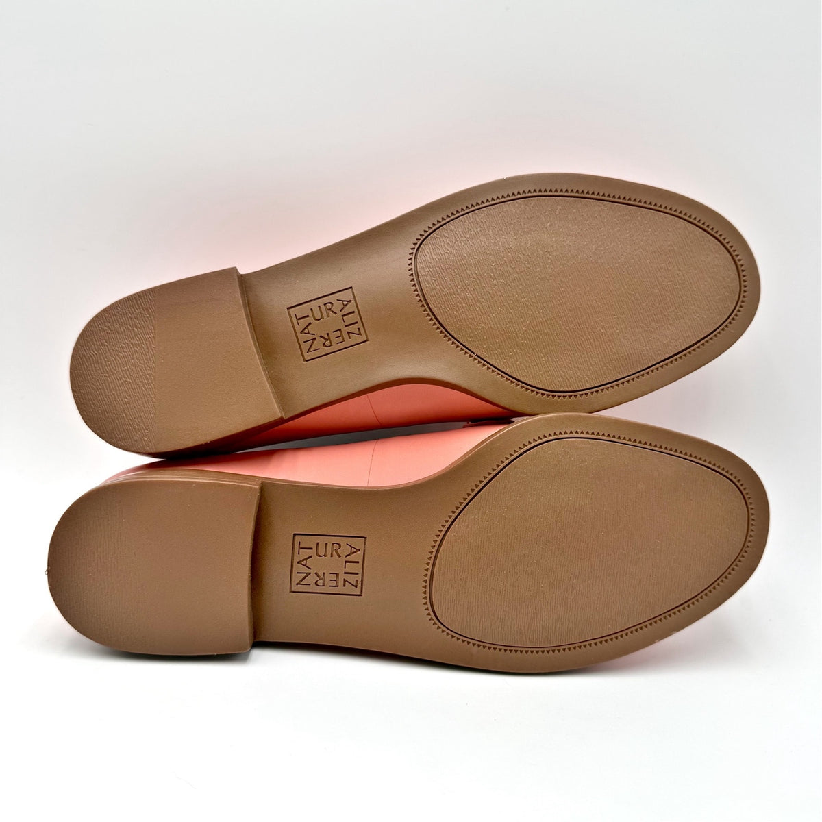 Naturalizer Womens Sawyer Slip-on Loafers Size 6.5 Wide Coral Pink Leather NIB