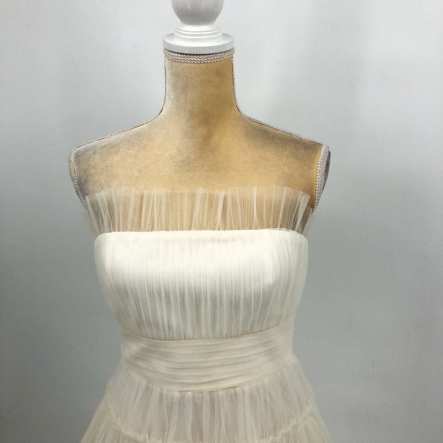 BCBGMAXAZRIA Women's Strapless Tiered Tulle Mini Dress Size 6 Gardenia White NWT
