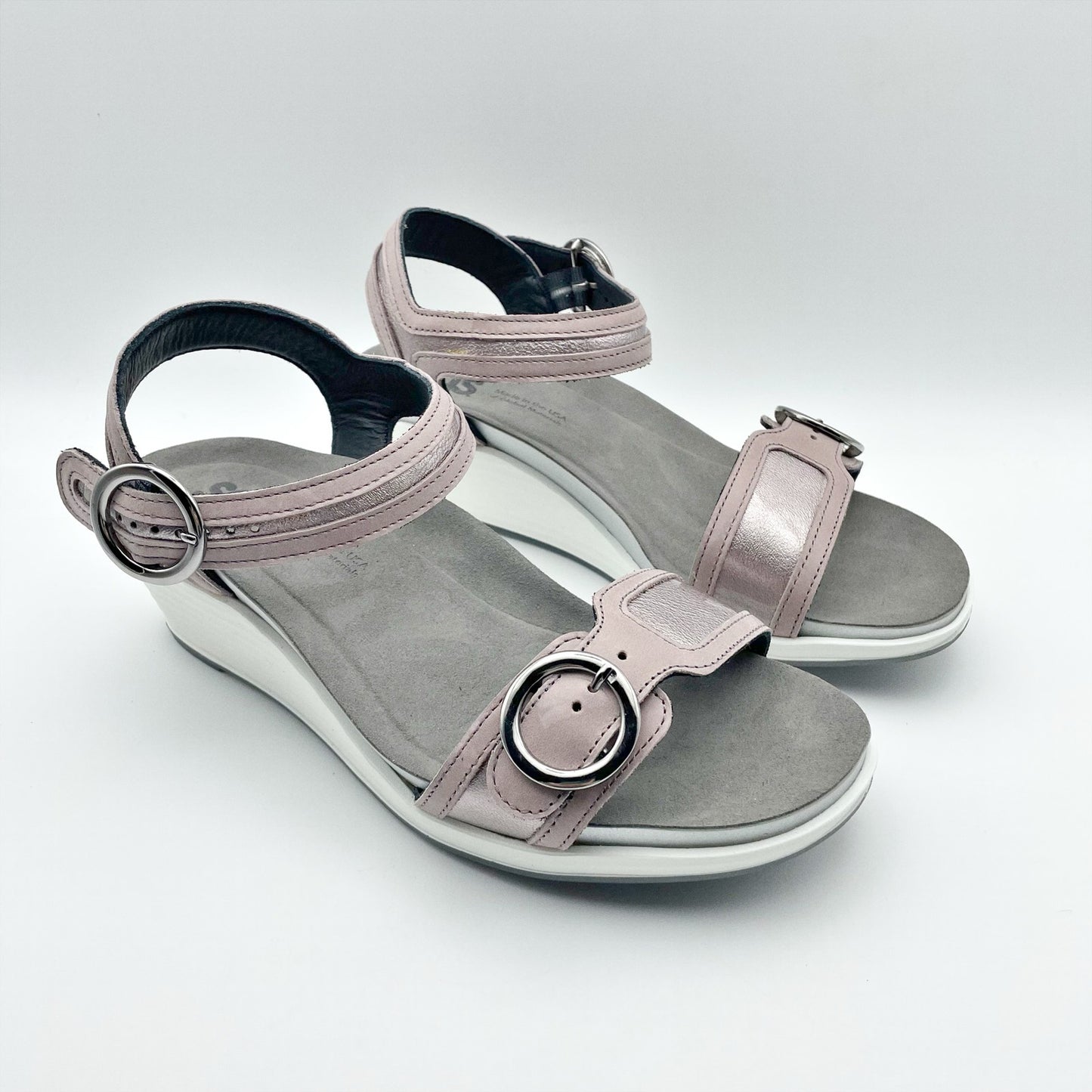 SAS Womens Seight Wedge Sandal US 8.5WW Purple Silver Leather NIB