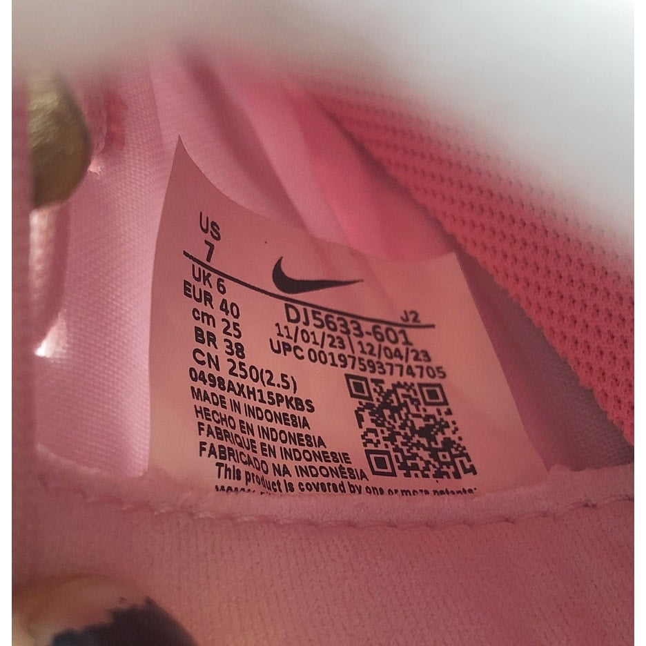 Nike Mens Mercurial Vapor 15 Academy IC Soccer Cleats Size 7 Pink Black NWOB