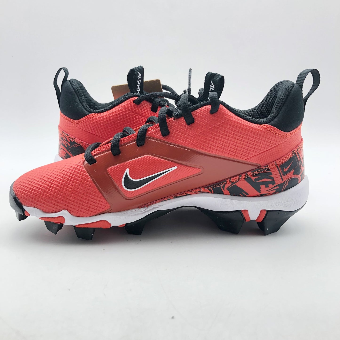 Nike Boys' Alpha Menace 4 Shark SE Football Cleats Size 5.5 Red Black NWOB