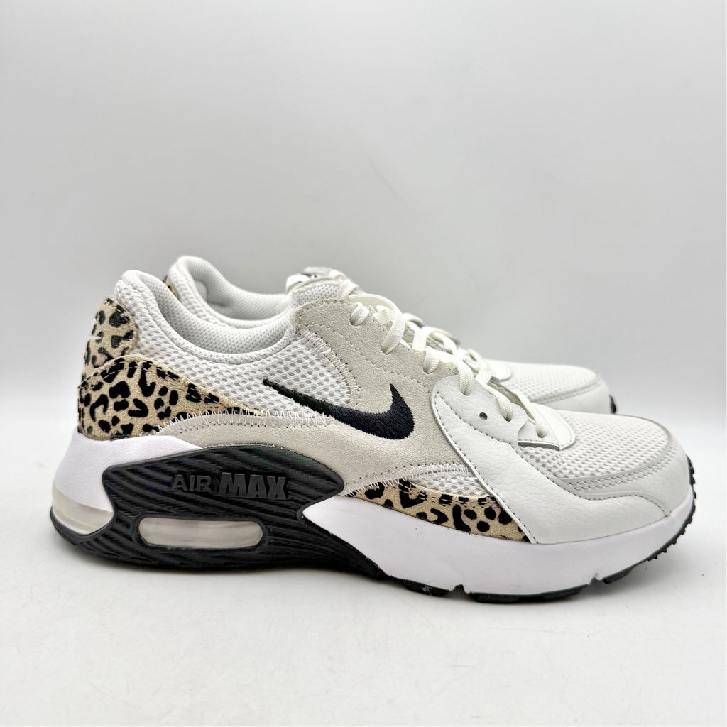 Nike Womens Air Max Excee Casual Sneakers US 7.5 White Leopard Athletic NWOB