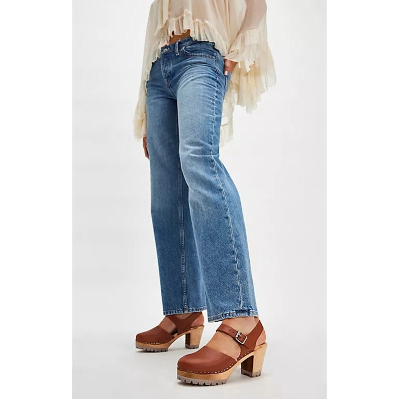 MIA Womens Abba Clogs EU 36 US 6 Luggage Brown Leather Wooden Heel NWOB