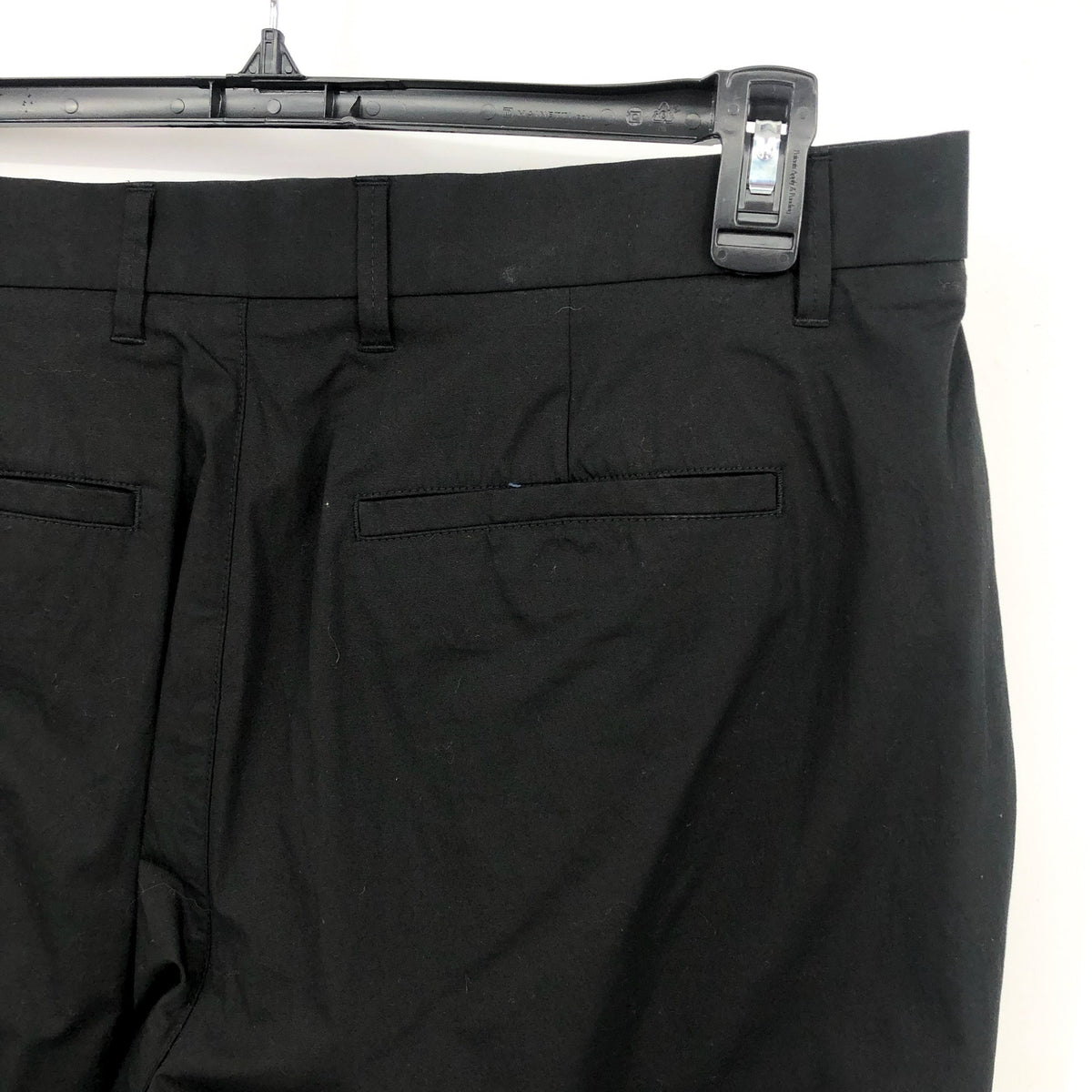 Everlane Mens The Athletic Fit Air Chino Pants 34x30 Black Flat Front NWT