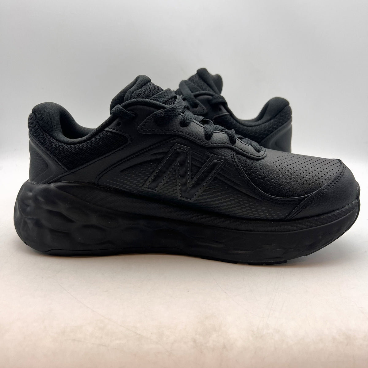 New Balance Womens Fresh Foam 840v1 Athletic Shoes Size 10.5 Black SR NWOB
