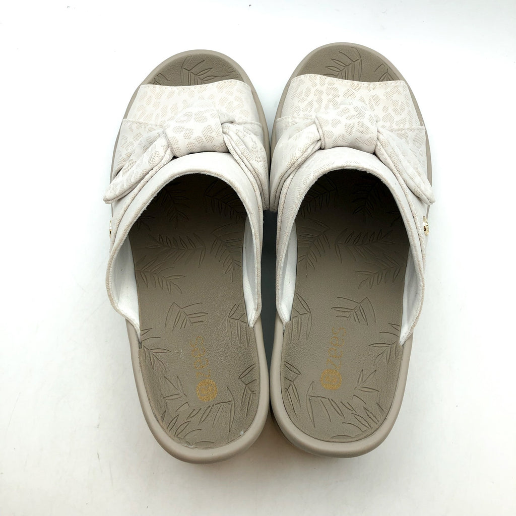 BZEES Womens Smile Comfort Wedge Slide Sandals 6 WIDE Cream Cheetah Fabric NIB