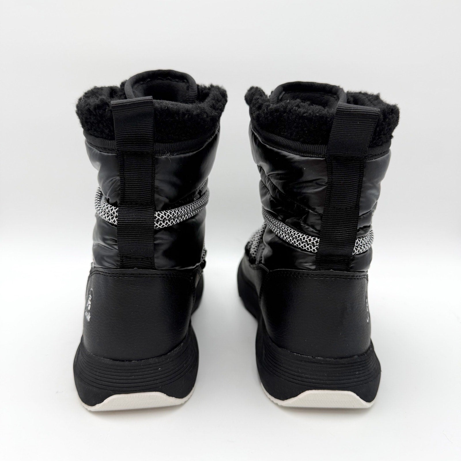 Kamik Womens Lea Pull Winter Boots US 7 M EU 38 Black Fleece NIB