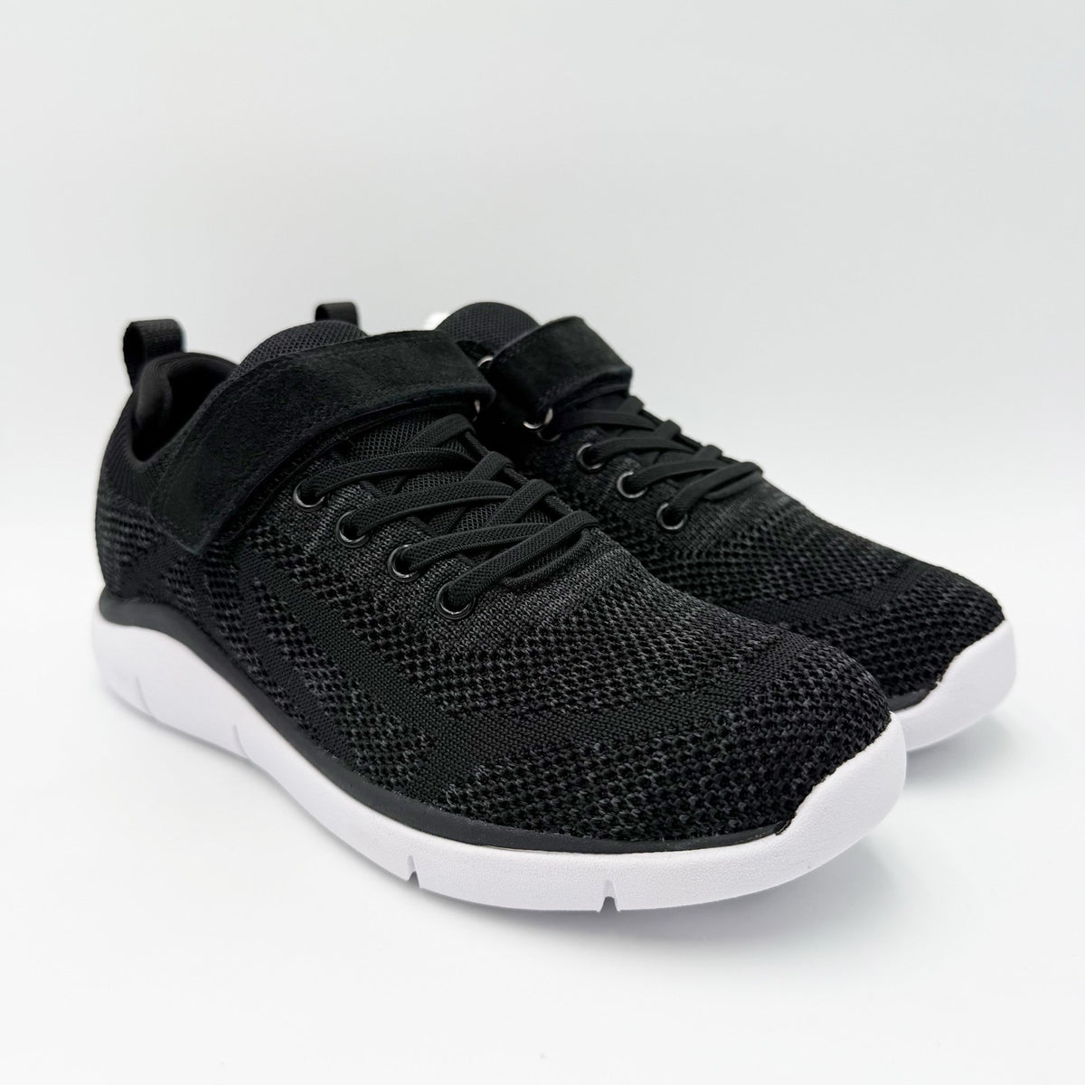PROPET Womens Stevie Casual Sneakers Size 7.5 Narrow AA Black White Athletic NIB