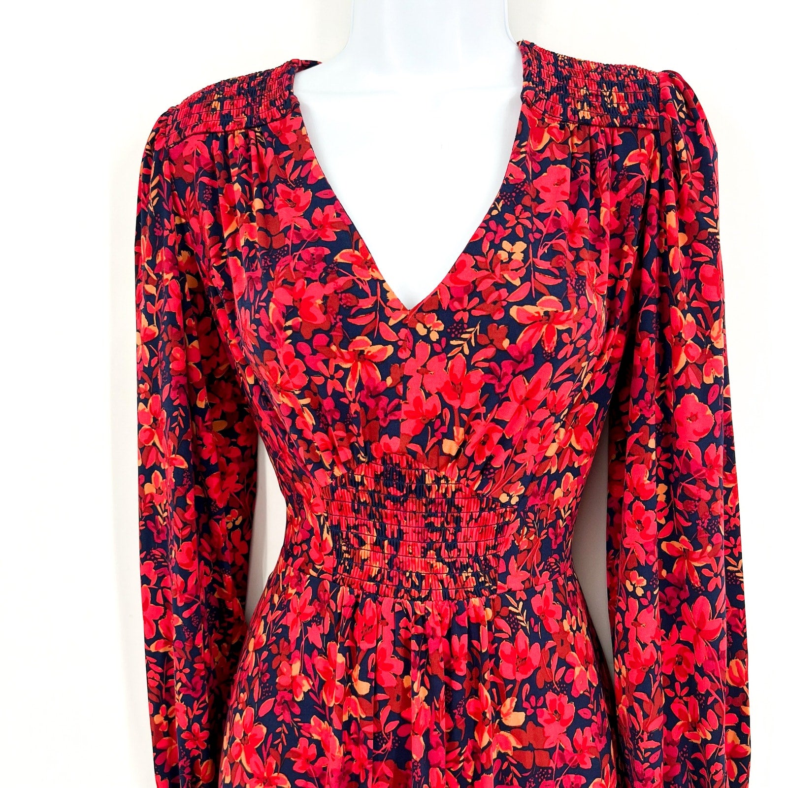 MAGGY LONDON Womens Floral V-Neck Dress Small Navy Blue Red Smocked NWT