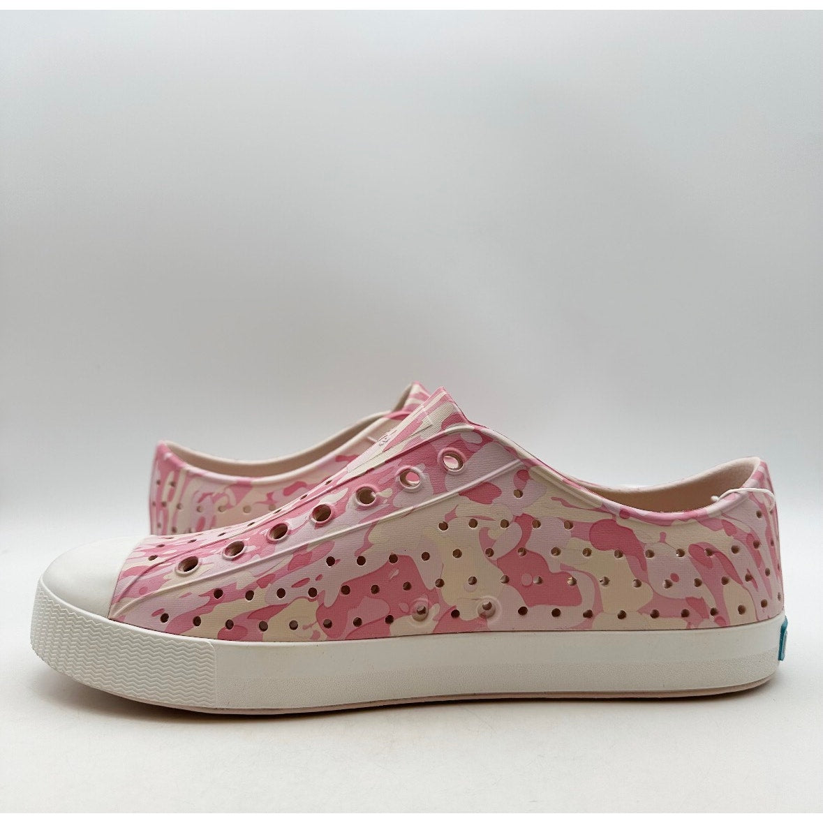 Native Men's Jefferson Slip On Shoes Size 10 Pink White EVA Waterproof NWOB