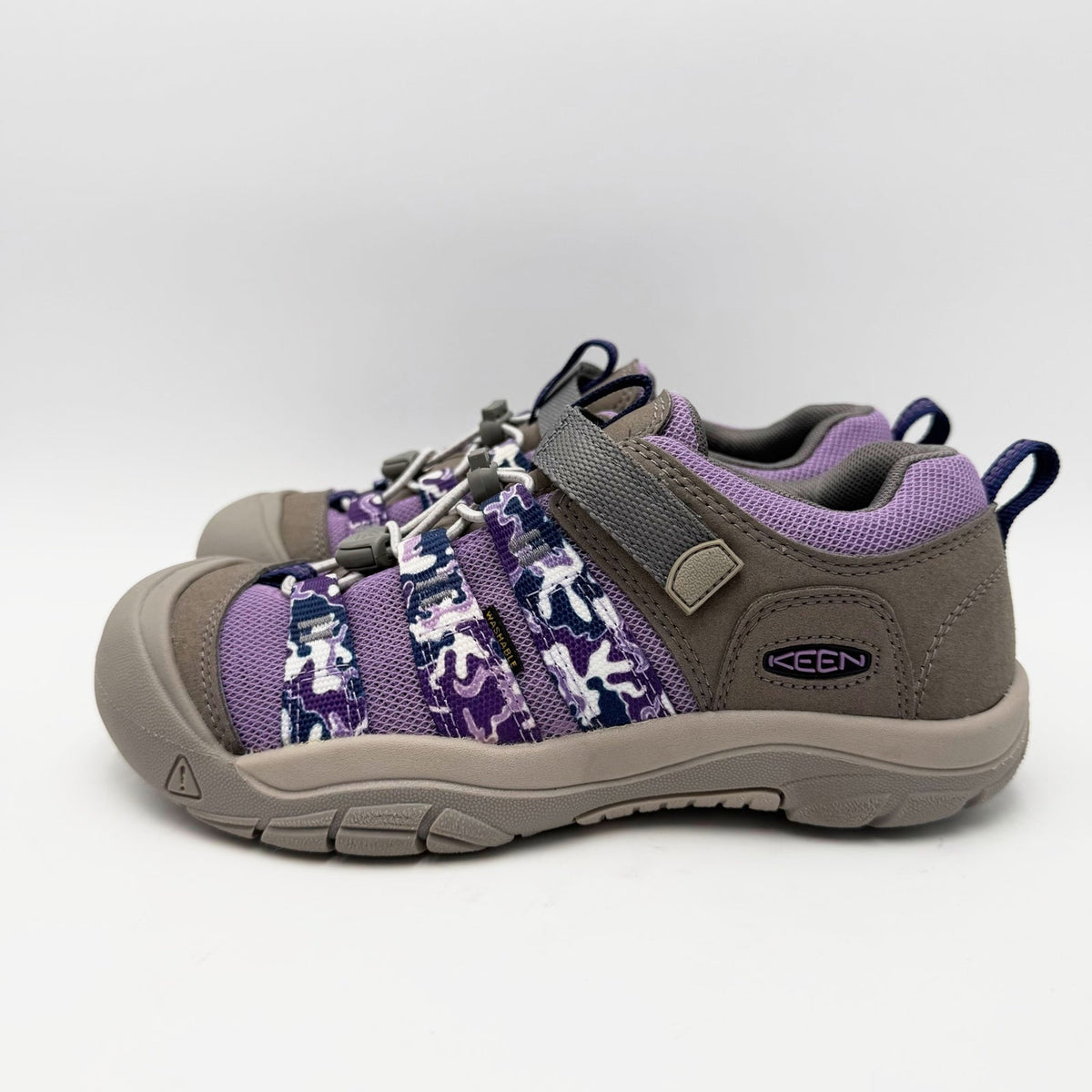 Keen Big Kids Newport H2SHO Sneakers Youth Size 5 EU 37 Purple Chalk Violet NWOB